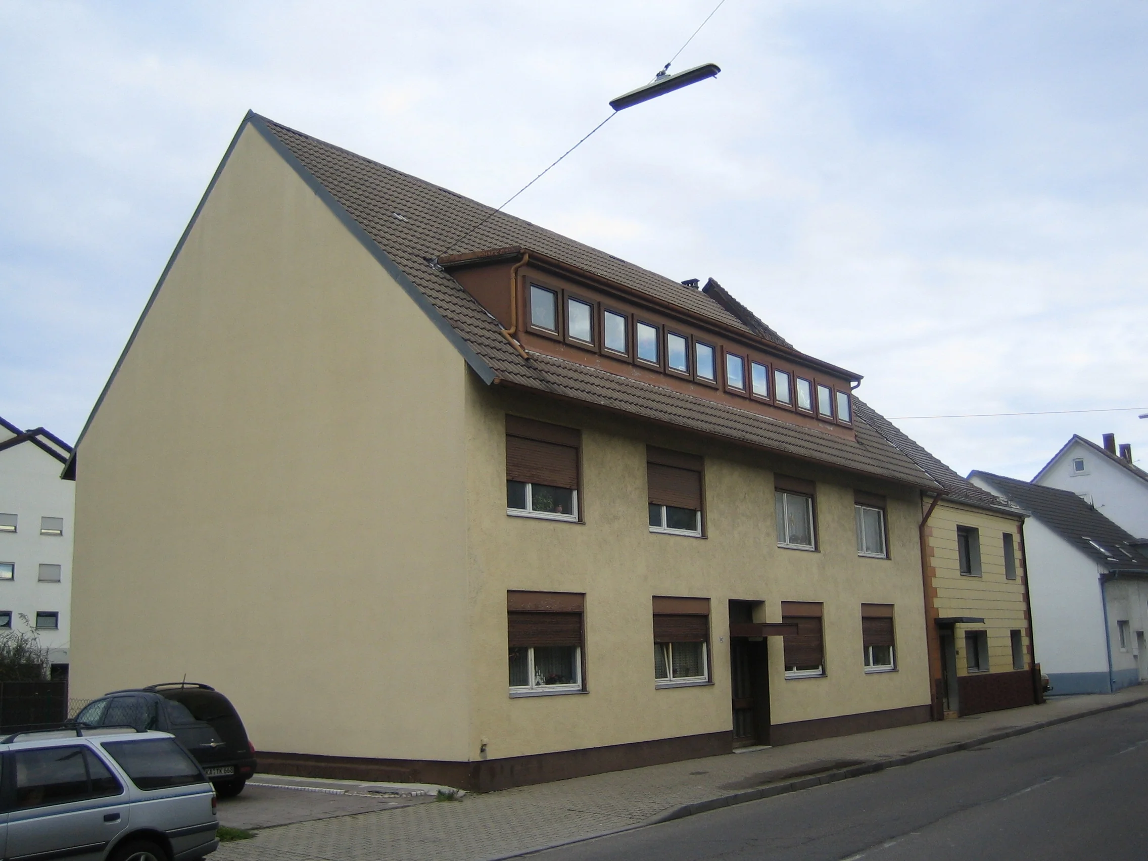 Mehrfamilienhaus mit 6 Wohnungen in Karlsruhe-Durlach