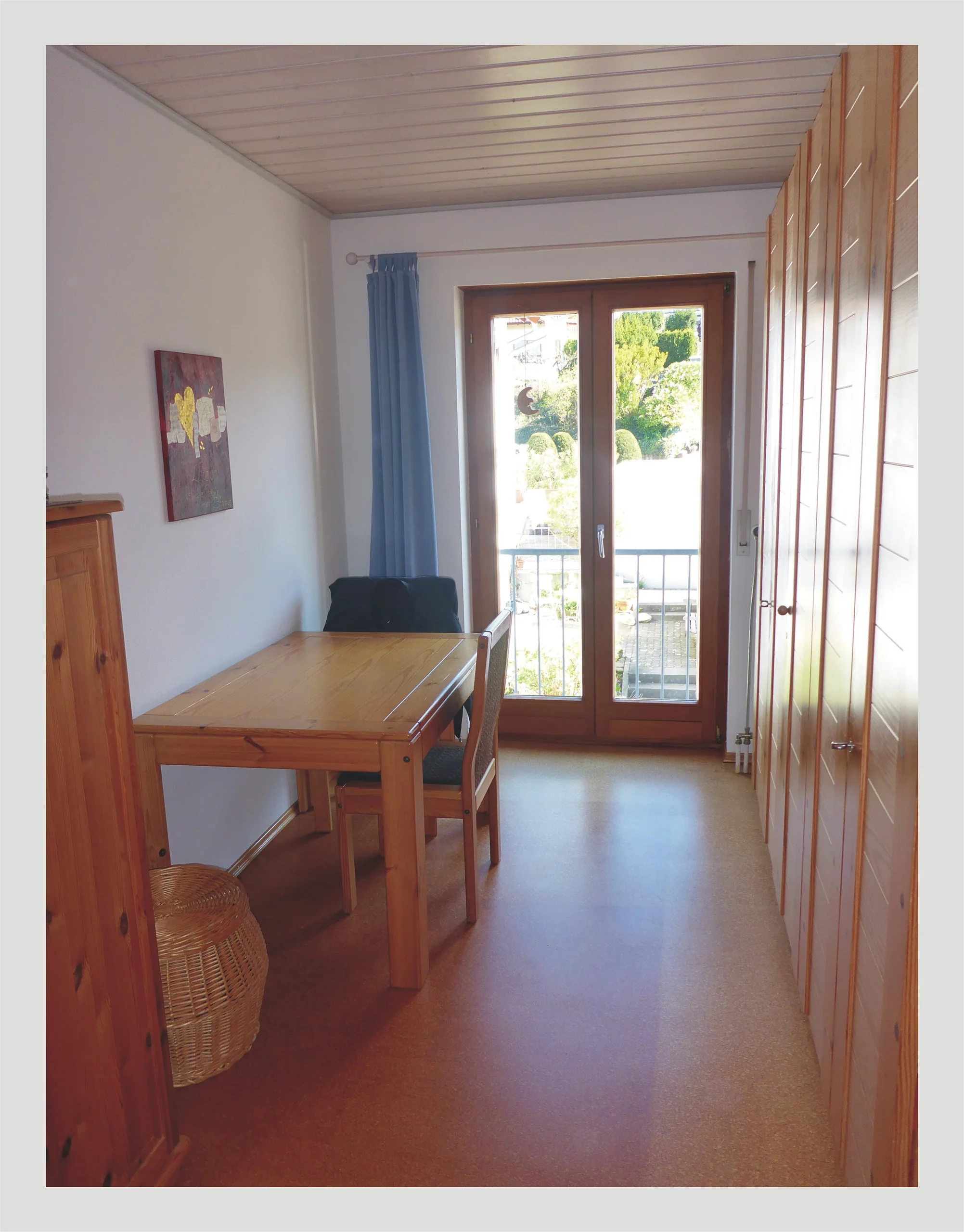 Pfinztal-Berghausen / familienfreundliches und helles Reihenendhaus mit EBK, schönem Garten, Terrasse und Garage, uvm. / zeitnah freiwerdend