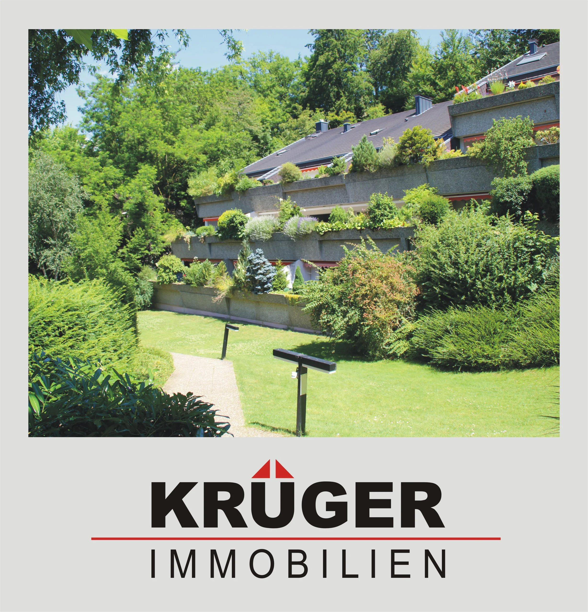 KA-Durlach-Guggelensberg / schöne 4,5 bis 5,5 Zimmer-Wohnung mit großzügigem Süd-West-Balkon und zwei KFZ-Stellplätzen in sehr gepflegter Wohnanlage