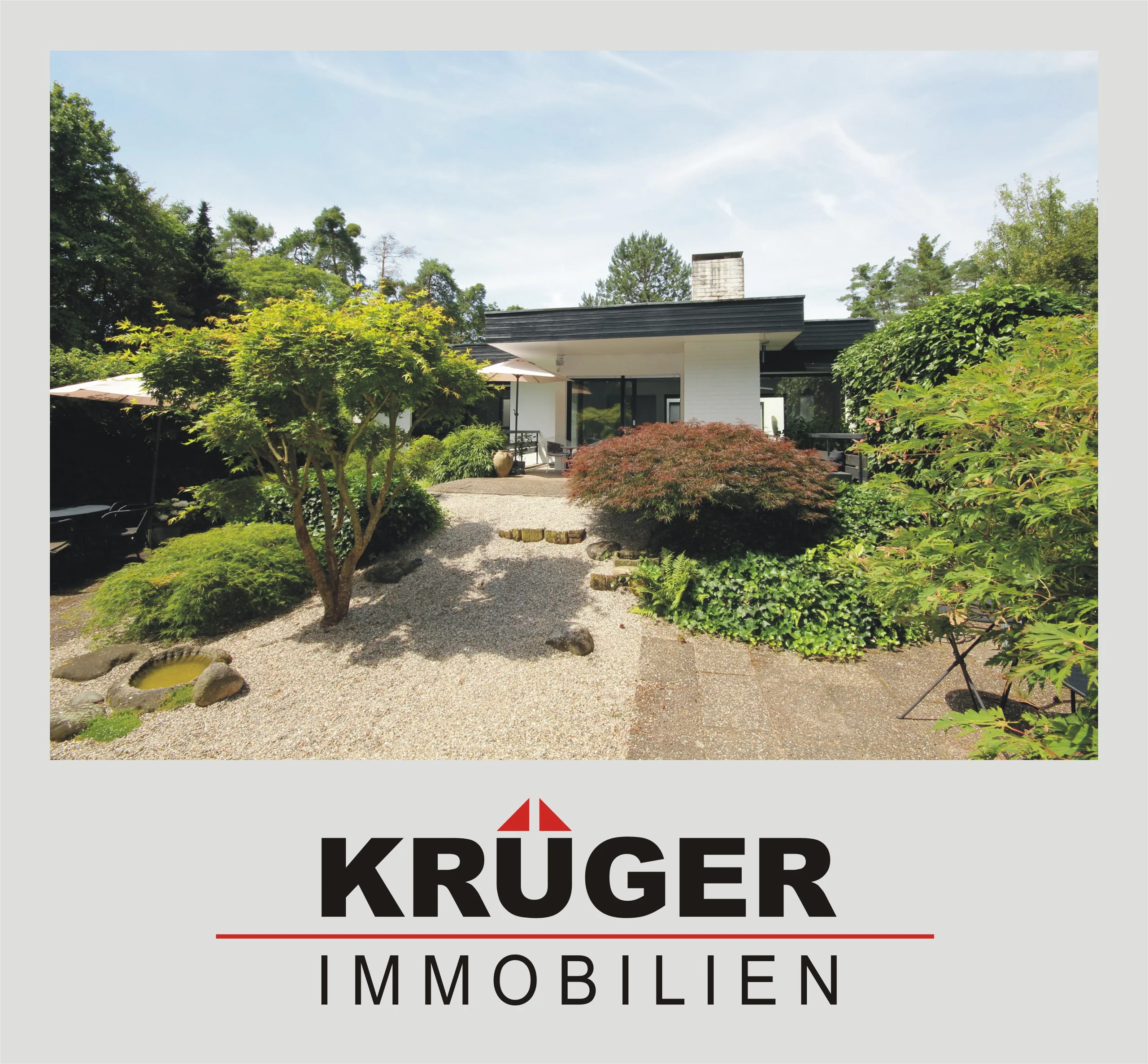 KA-Waldstadt / geräumiger Bungalow mit Terrasse, tollem Gartenbereich und zwei Garagen in ruhiger Waldrandlage / freiwerdend