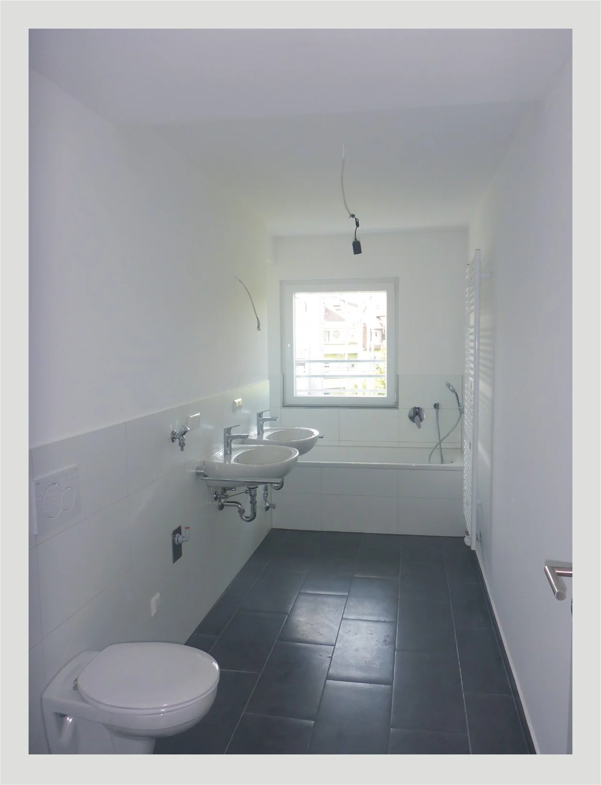 Erstbezug nach Sanierung / hochwertige und helle 6-Zi-DG-Maisonette-Studio-Whg mit Balkon, Dachterrasse, Garten uvm. in direkter Nähe zur Günther-Klotz-Anlage