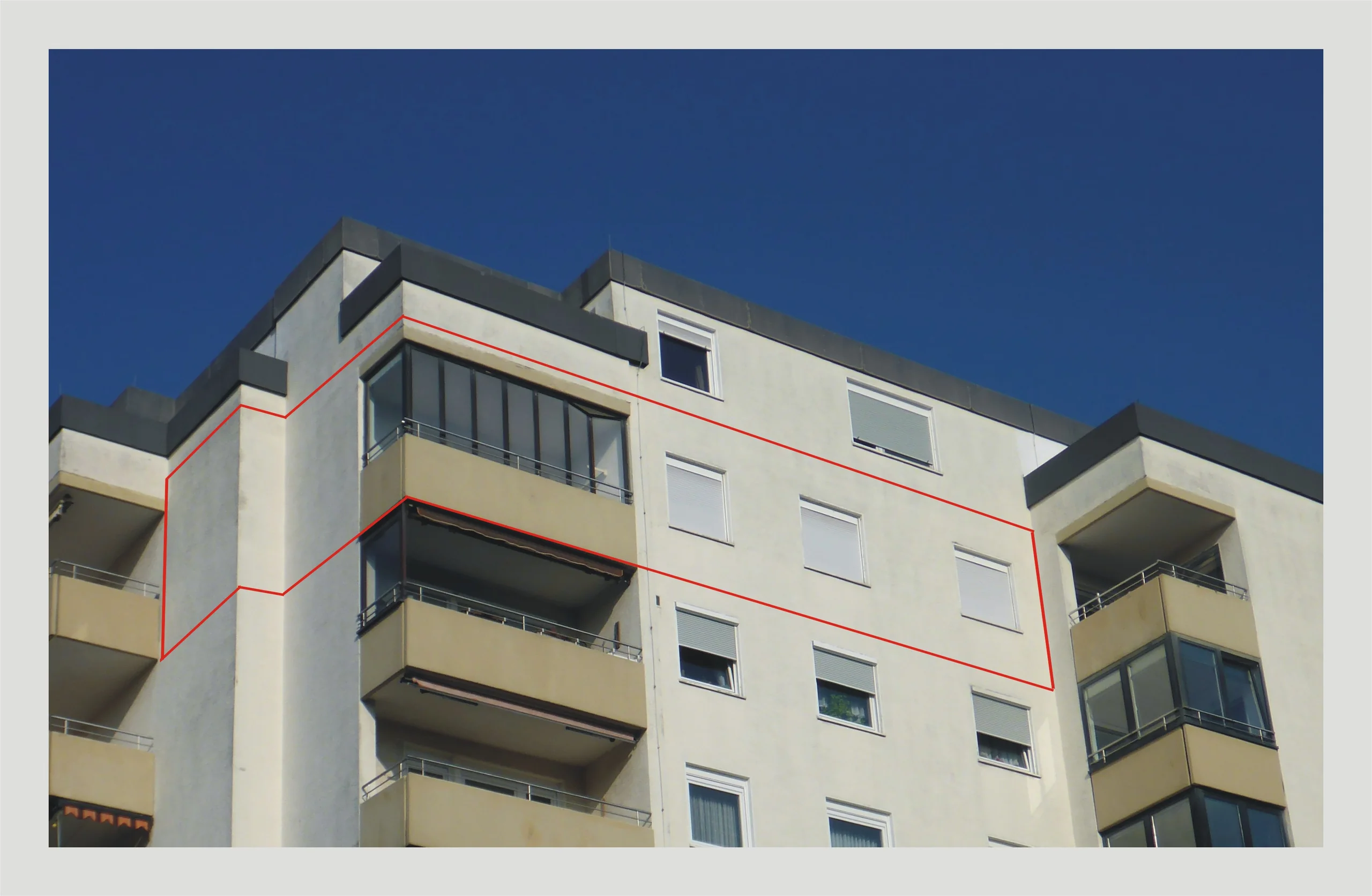 helle & gut geschnittene 3-Zi-Wohnung mit Süd-West-Loggia, Weitblick und Garage / sofort bezugsfrei