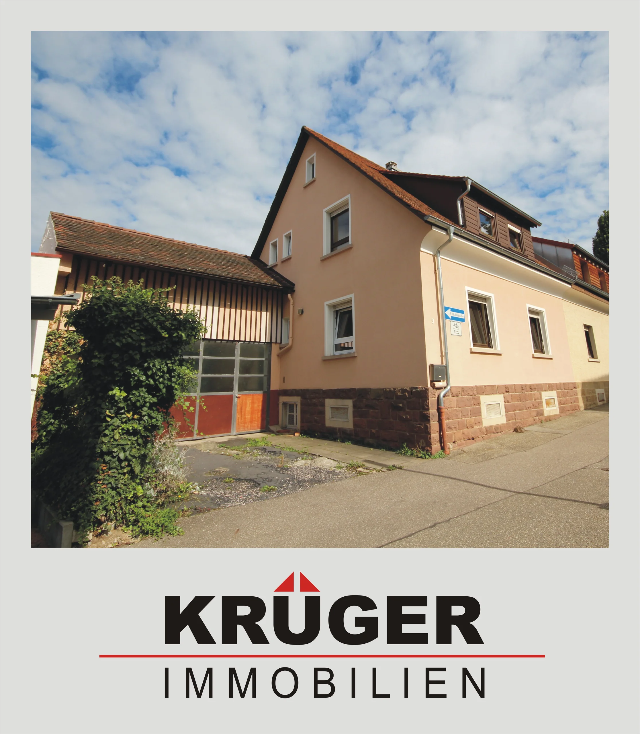 Pfinztal-Söllingen / Einfamilienhaus mit Garage-Werkstattgebäude, Garten und neuer Einbauküche / sofort bezugsfrei