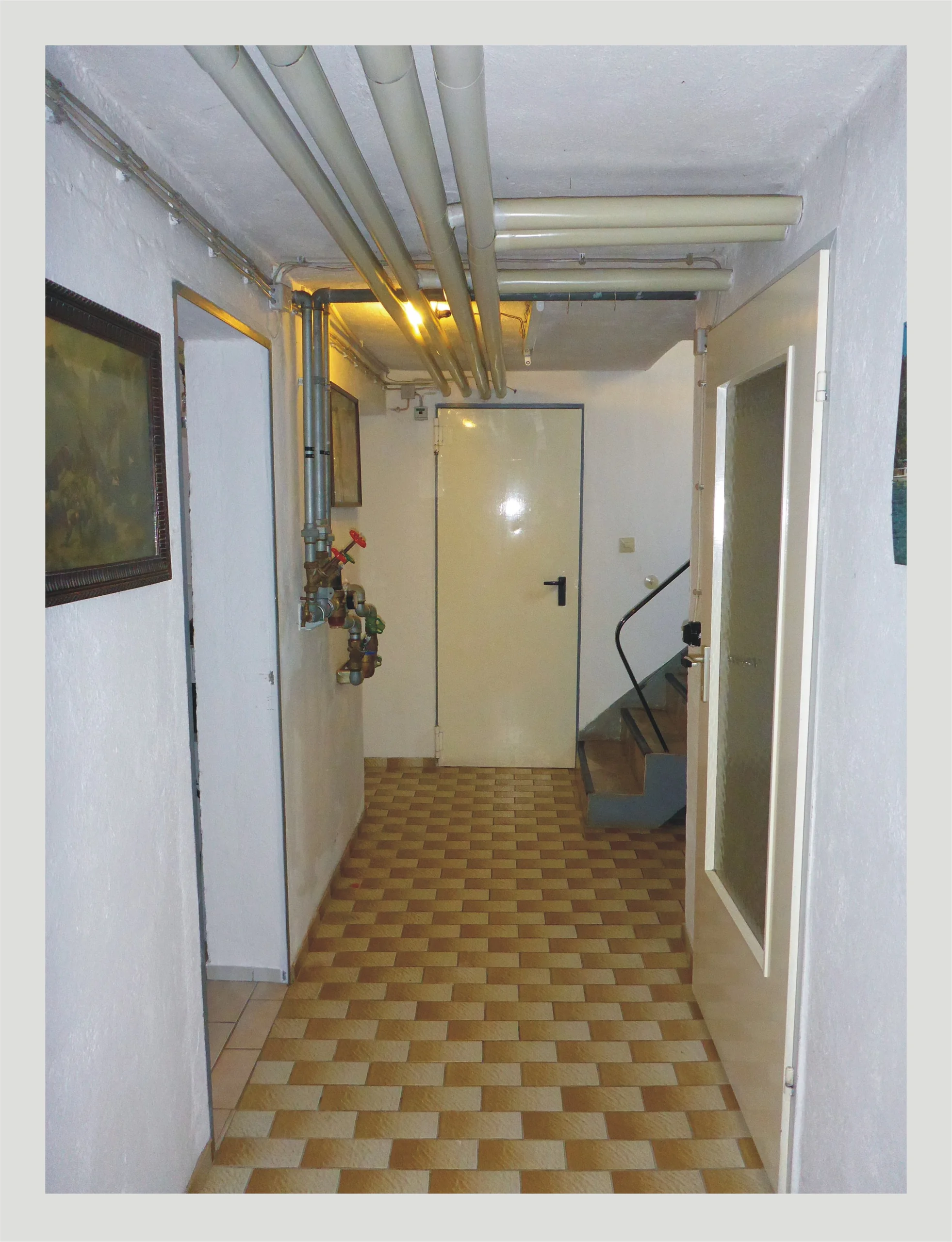KA-Grünwettersbach / gepflegtes 2-Familienhaus mit Doppelgarage und schönem Grundstück in ruhiger Hangwohnlage / EG-bezugsfrei