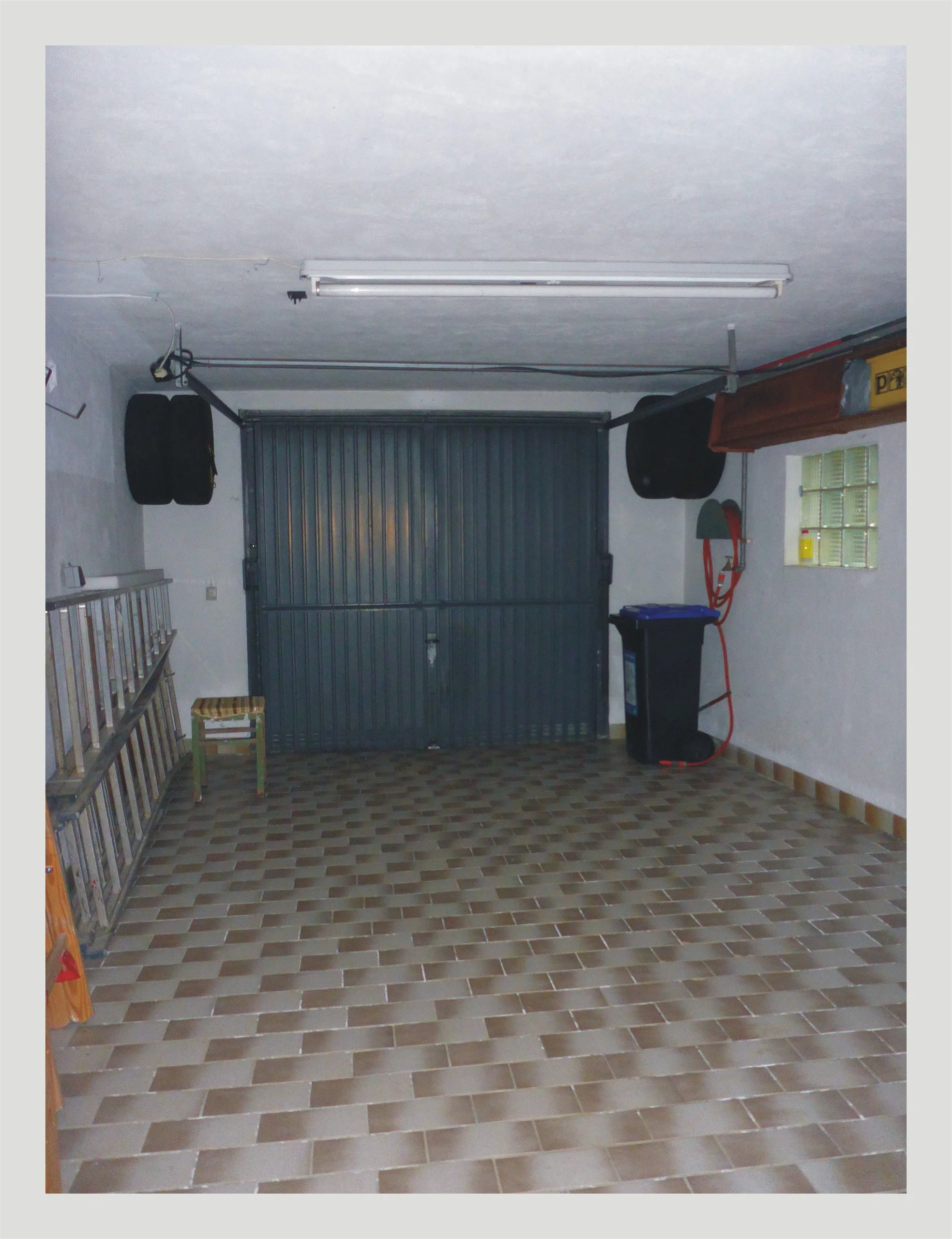KA-Grünwettersbach / gepflegtes 2-Familienhaus mit Doppelgarage und schönem Grundstück in ruhiger Hangwohnlage / EG-bezugsfrei