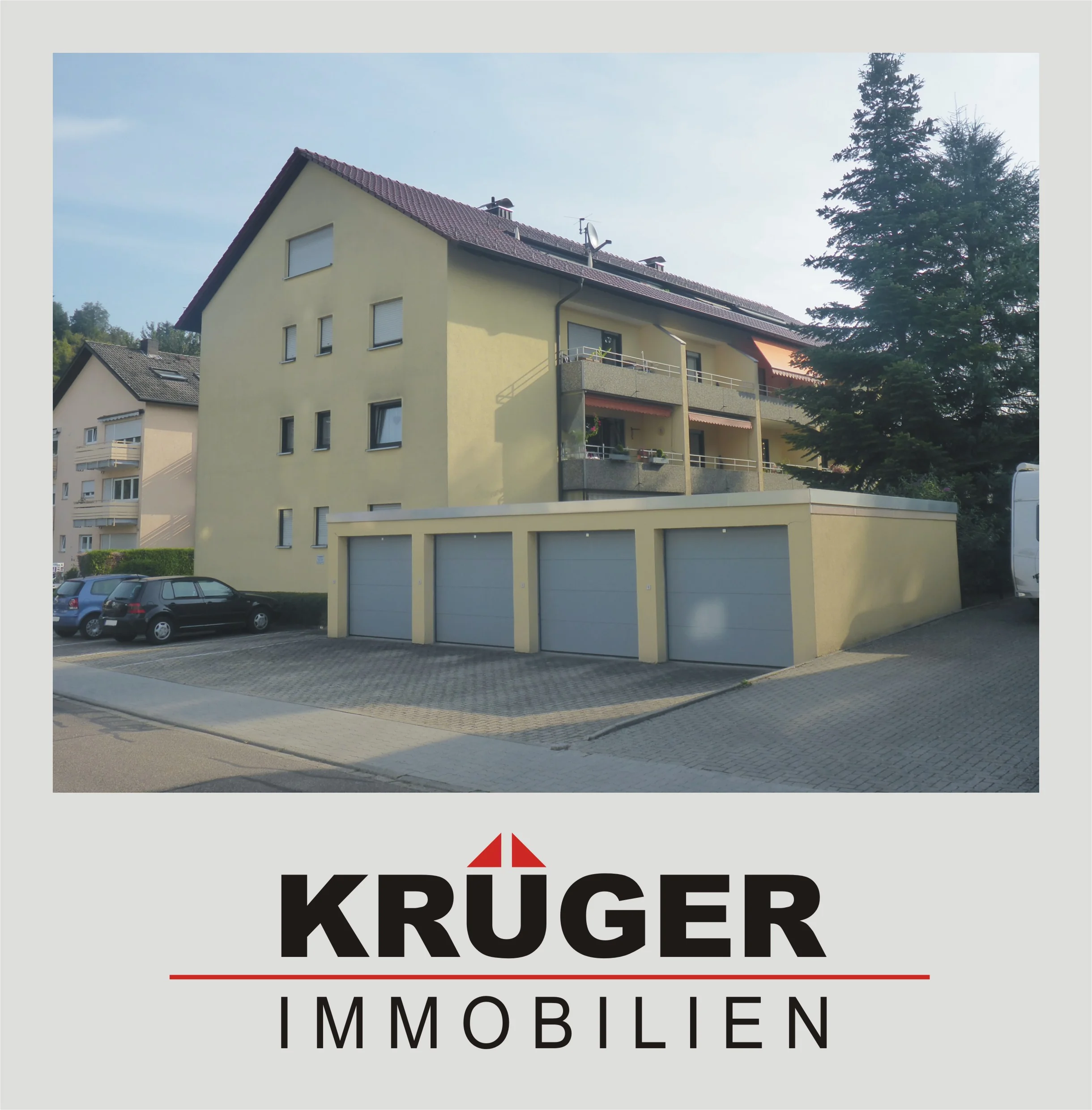 gepflegte 2-Zimmer-DG-Whg mit Einbauküche & Süd-Dachloggia / vermietet