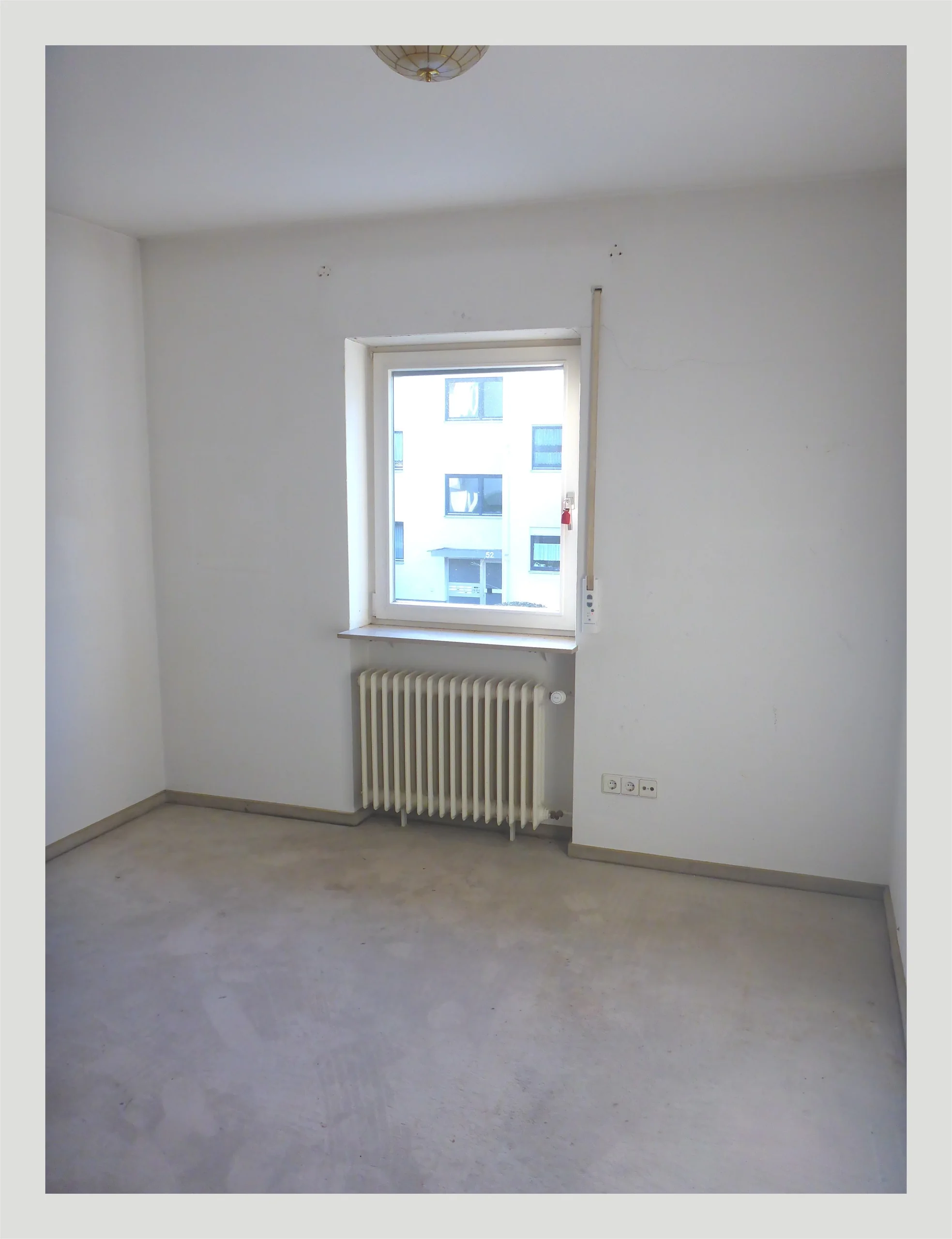 KA-Durlach / Einfamilienhaus in zentraler Wohnlage mit Terrasse, Garten und TG-Stellplätzen / bezugsfrei