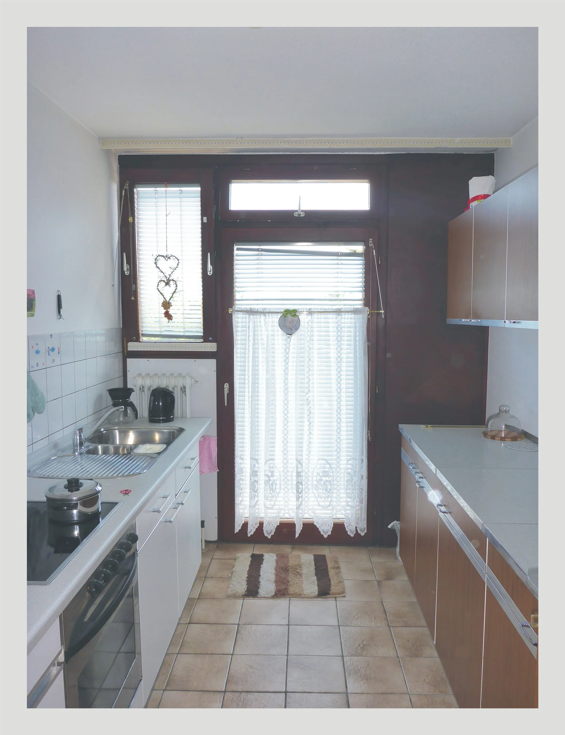 KA-Wolfartsweier / helle und gemütliche 2,5-Zimmer-Wohnung mit Nordost- & Südwest-Balkon, Personenaufzug uvm. / zeitnah bezugsfrei