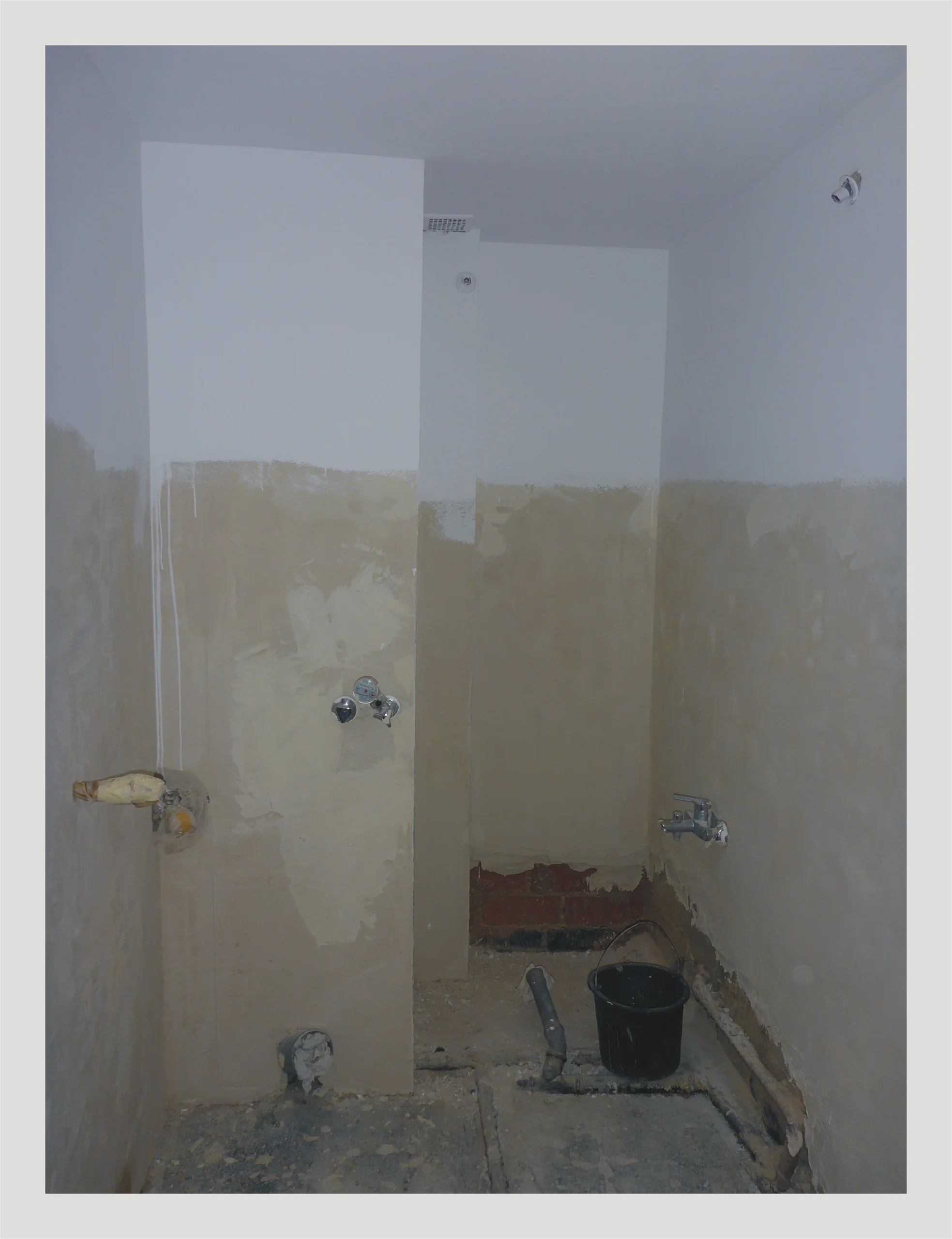 KA-Durlach-Altstadt / helle & gemütliche 2,5-Zimmer-Wohnung mit zwei Balkonen und TG-Stellplatz / bezugsfrei