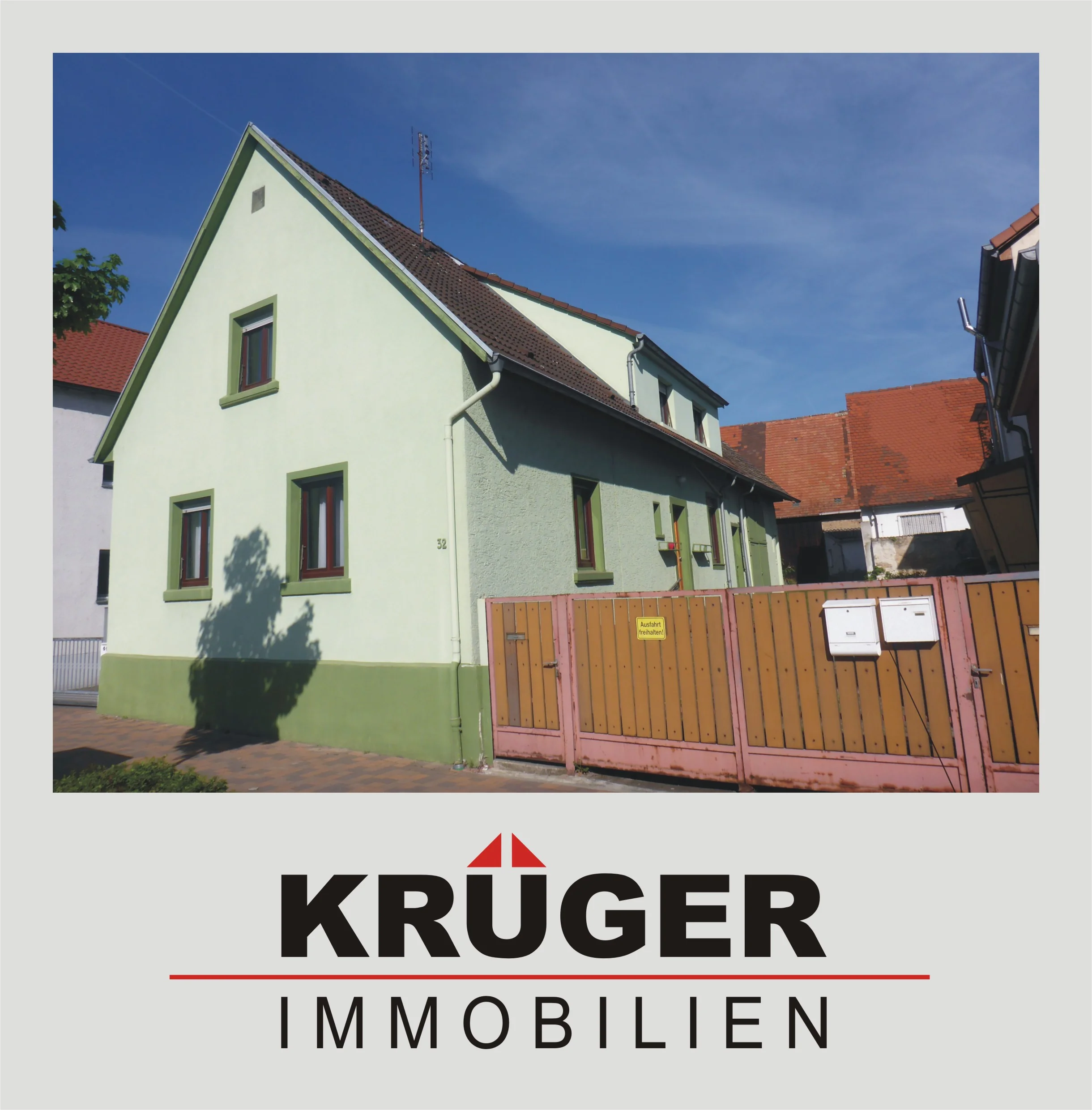 geräumiges Einfamilienhaus mit Scheune, Stallung, Hof- und Garten in Eggenstein / Ausbaureserven