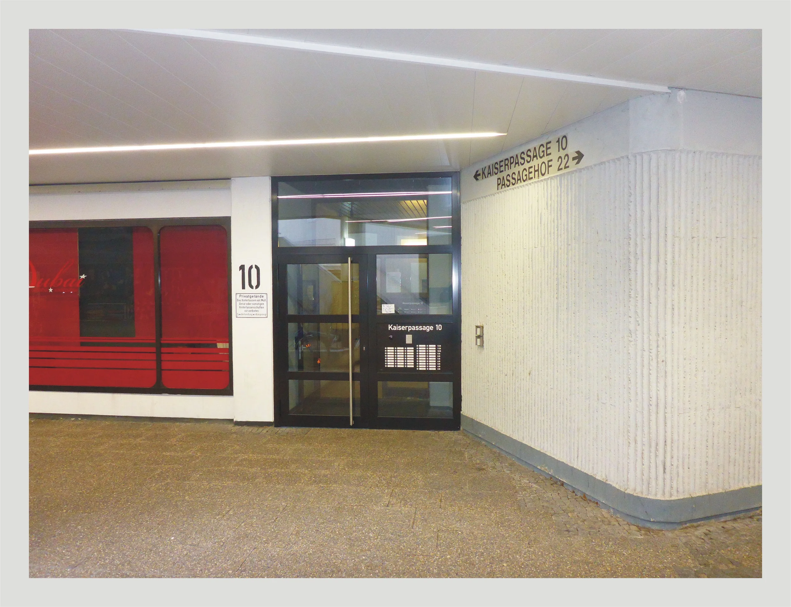 KA-Innenstadt / gepflegte 2,5-Zimmer-Wohnung mit Balkon, 8.OG mit Weitblick, Personenaufzug, TG-Stellplatz  / vermietet