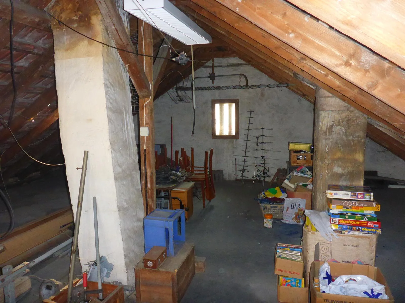 Kandel / Einfamilienhaus in zentraler Wohnlage mit Terrasse, Balkon und großzügigem Grundstück / Bezug nach Absprache