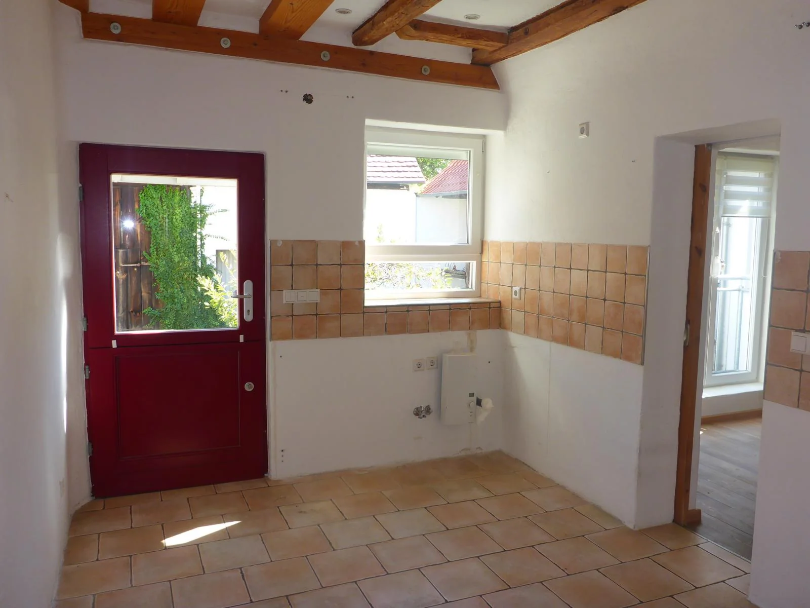 Graben-Neudorf / einzigartiges Gebäude-Ensemble aus Wohnhaus, Scheune und Rohbaugebäude auf tollem Grundstück direkt an der Heglach