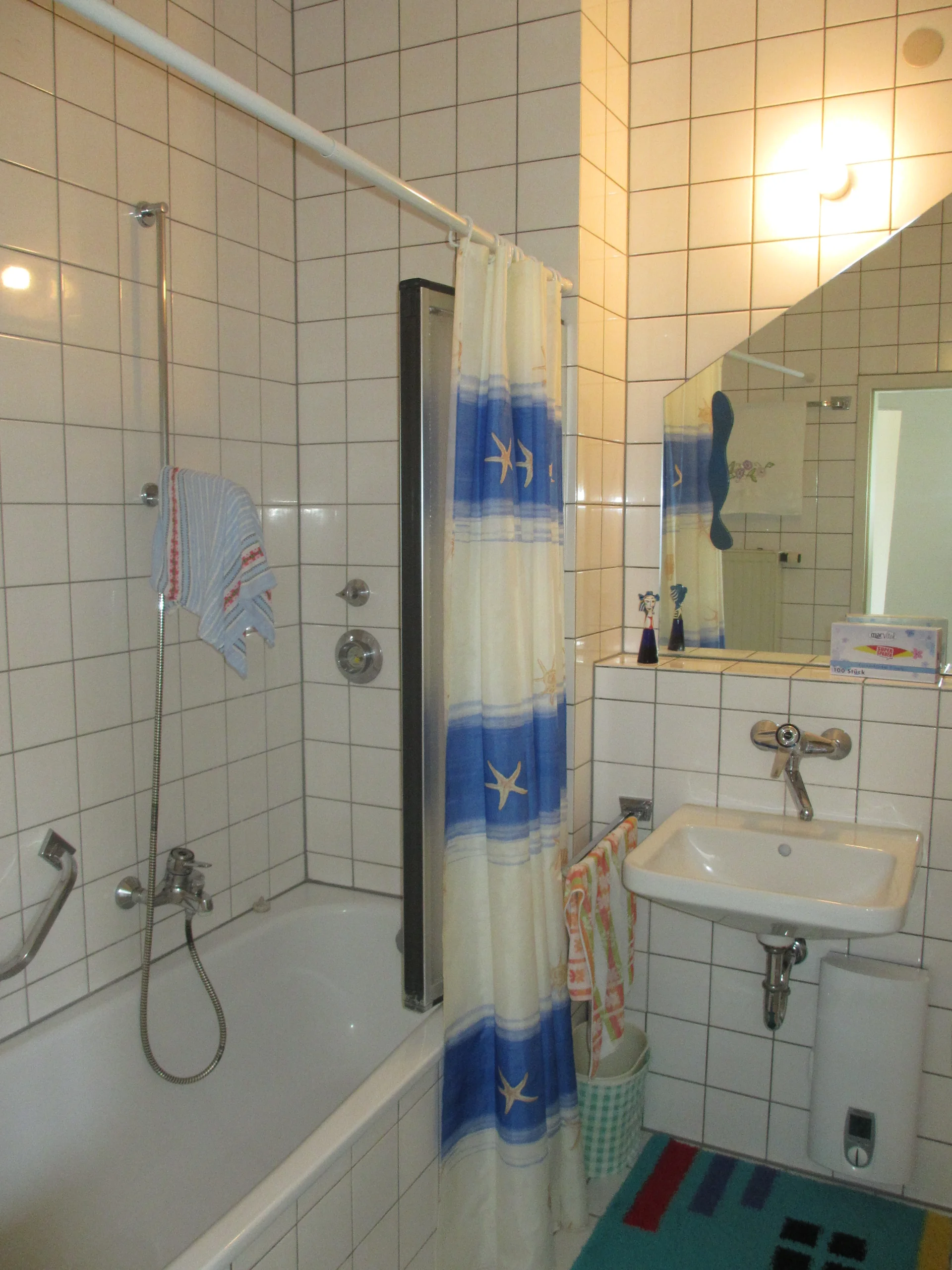 Karlsruhe-Durlach / gemütliche und helle 3,5-Zimmer-Wohnung mit Einbauküche und Balkon in zentraler Altstadtlage / sofort bezugsfrei