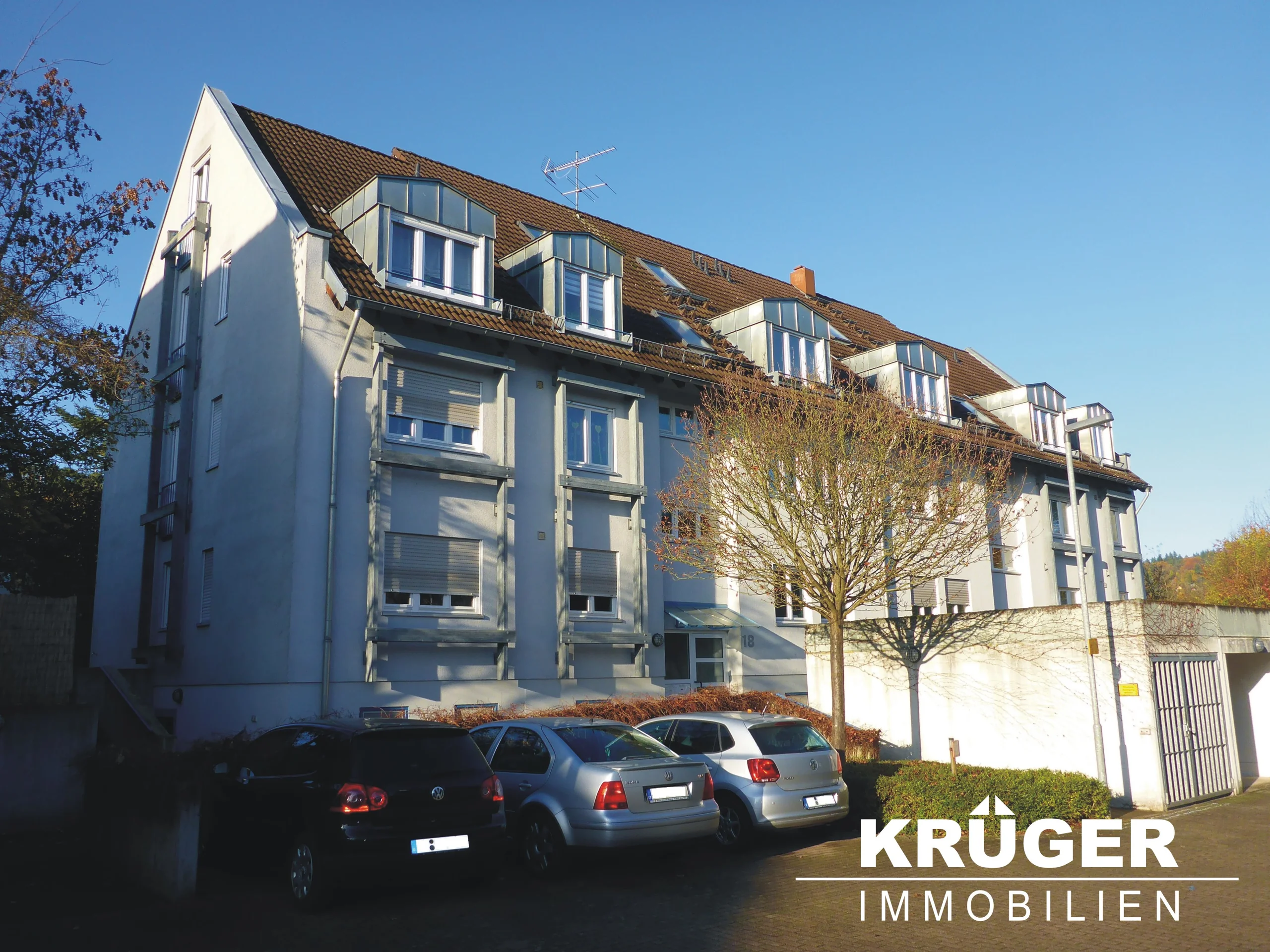 Pfinztal-Söllingen / gepflegte 3,5-Zimmer-Wohnung mit Balkon & Garage in ruhiger Lage / derzeit vermietet