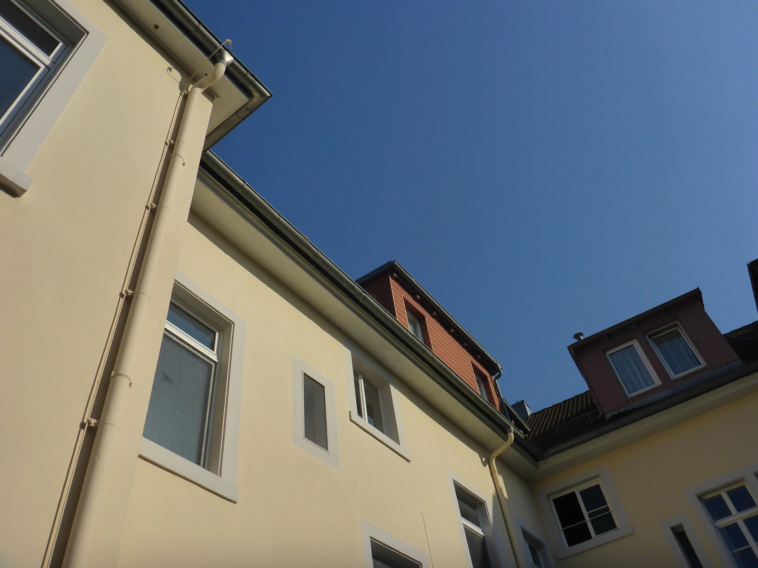 Stilvolles Mehrfamilienhaus mit sechs Einheiten in unmittelbarer Nähe zum Karlsruher Schloss