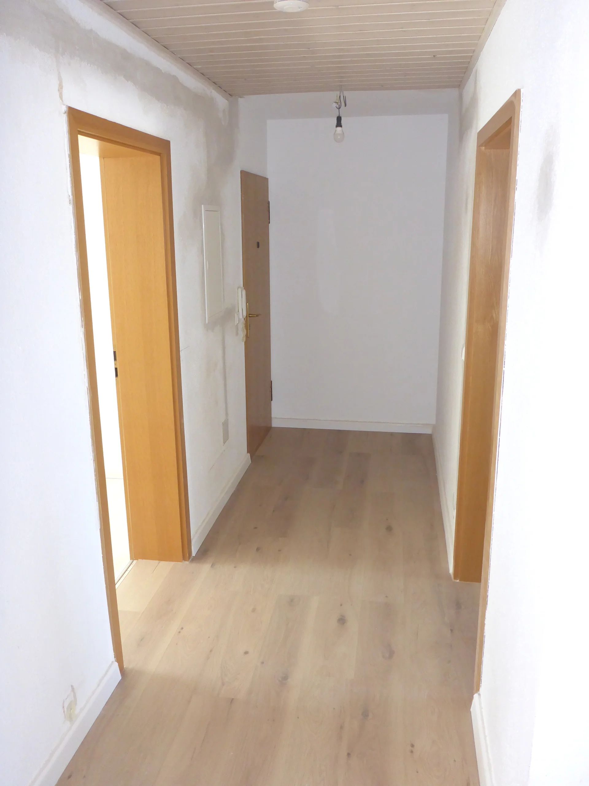Karlsruhe-Durlach / helle, gemütliche & optimal geschnittene 3-Zimmer-Wohnung mit Einbauküche und West-Loggia in zentraler Lage / sofort bezugsfrei