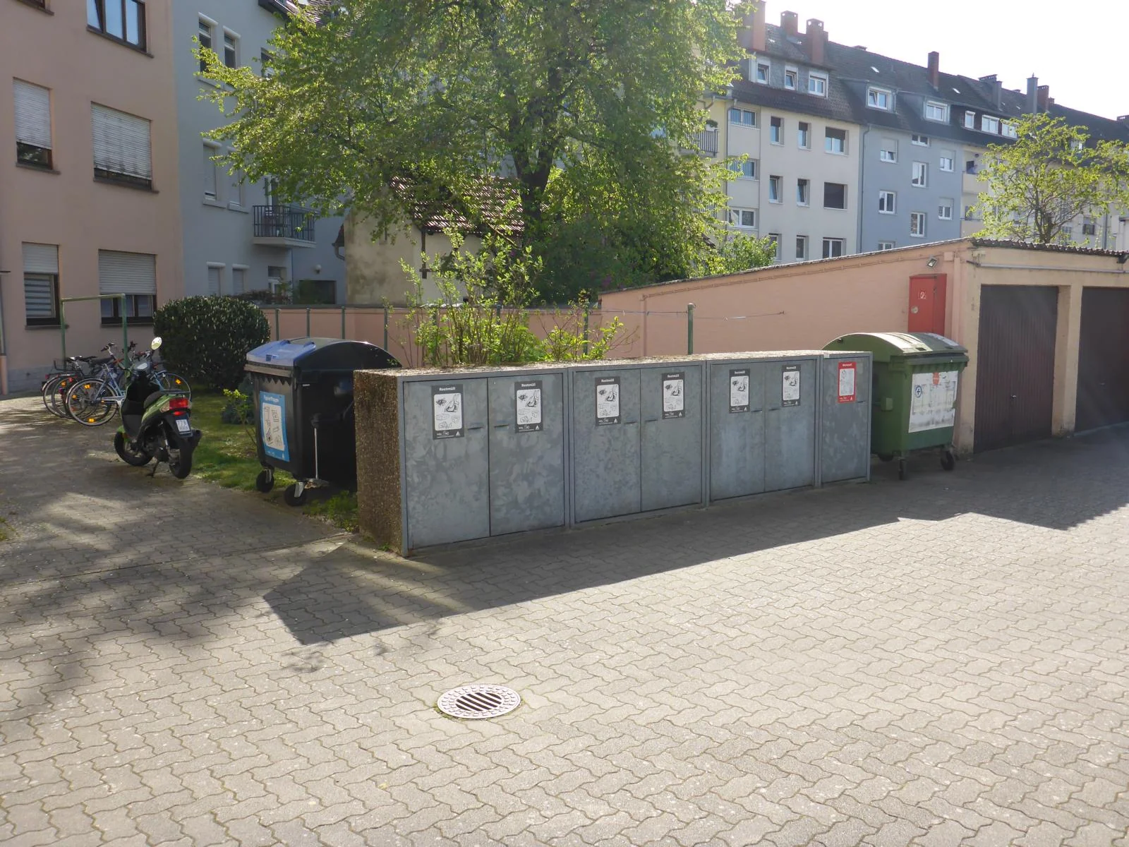Karlsruhe-Durlach / helle, gemütliche & optimal geschnittene 3-Zimmer-Wohnung mit Einbauküche und West-Loggia in zentraler Lage / sofort bezugsfrei