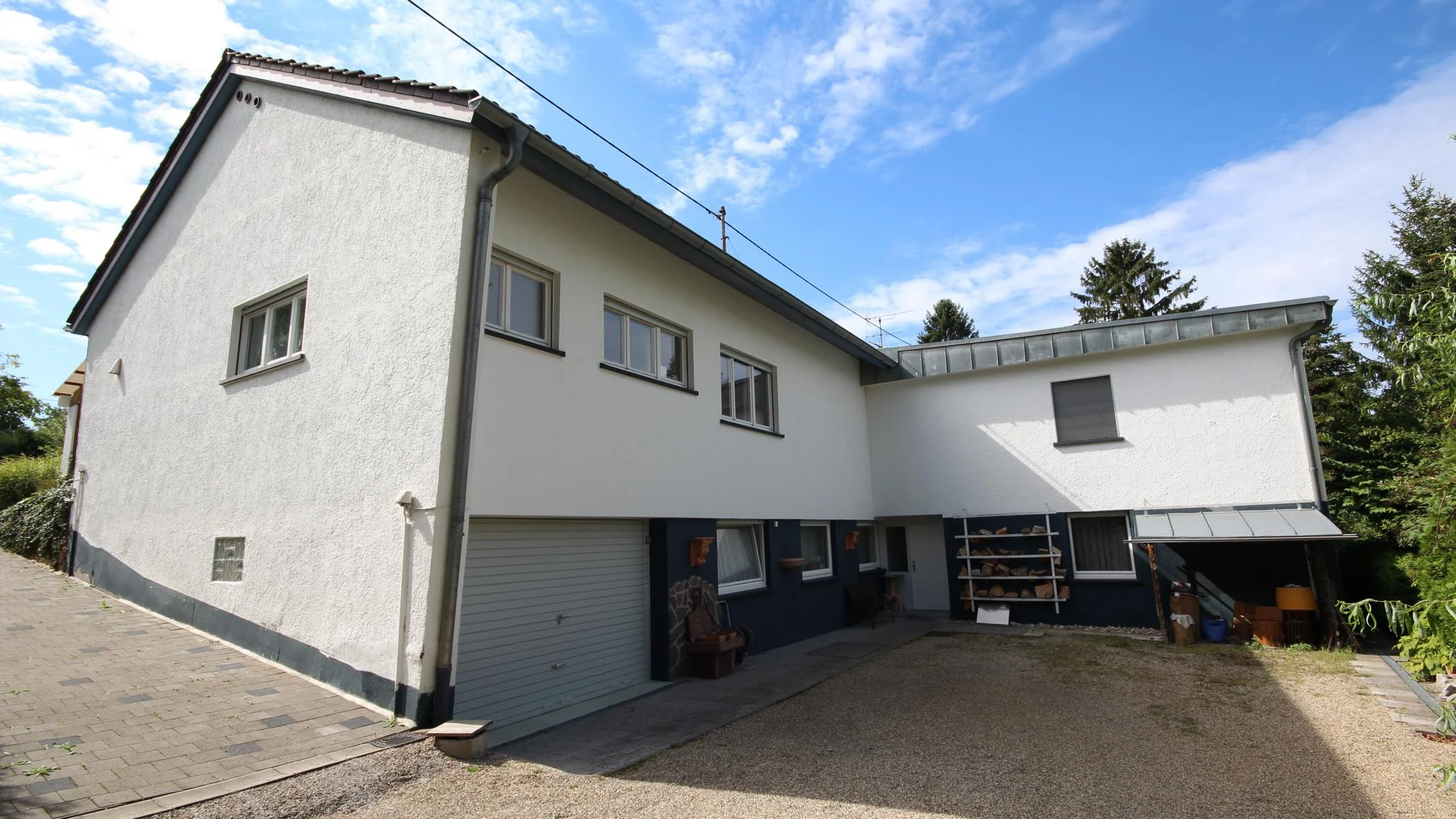 KA-Grötzingen / großzügiges Einfamilienhaus auf weitläufigem und liebevoll gestaltetem Grundstück in ruhiger Sackgassenwohnlage