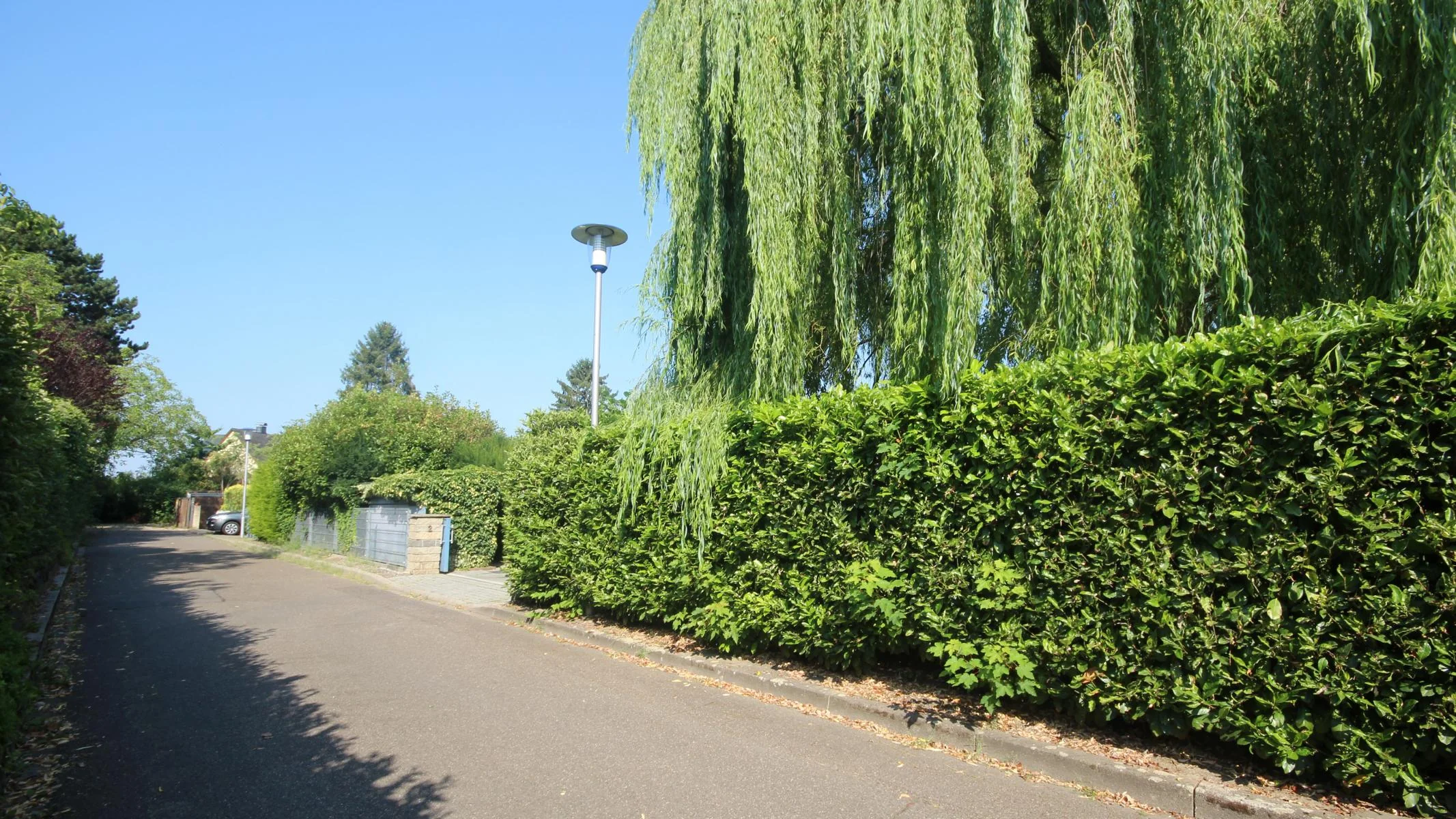 KA-Grötzingen / großzügiges Einfamilienhaus auf weitläufigem und liebevoll gestaltetem Grundstück in ruhiger Sackgassenwohnlage