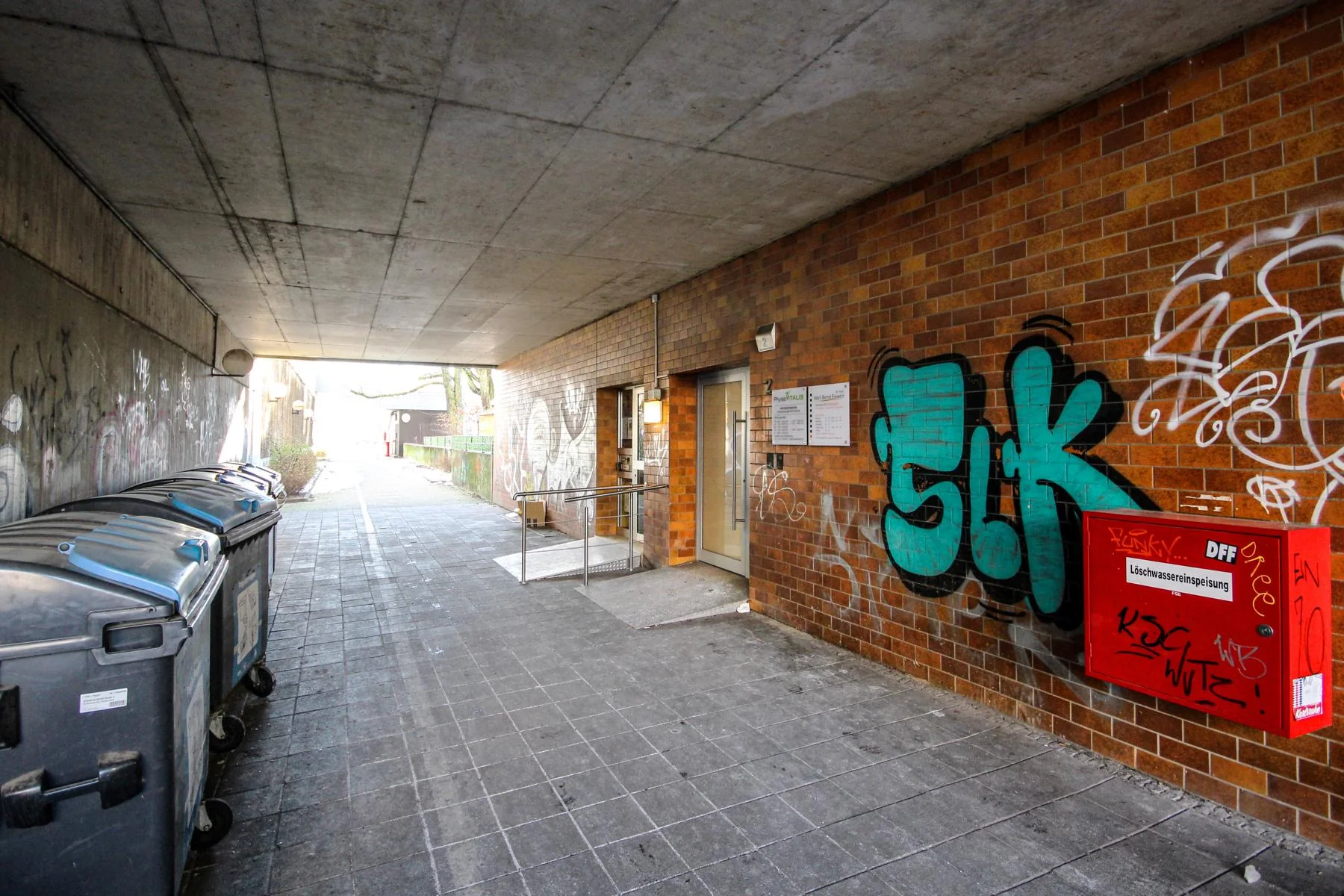 KA-Südweststadt / gemütliche 1-Zi-Whg mit Süd- Balkon & TG-Stellplatz / sofort bezugsfrei