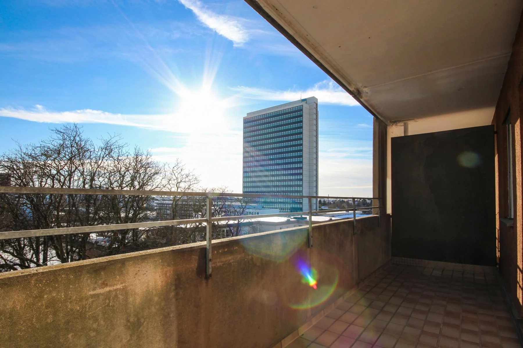 KA-Südweststadt / gemütliche 1-Zi-Whg mit Süd- Balkon & TG-Stellplatz / sofort bezugsfrei