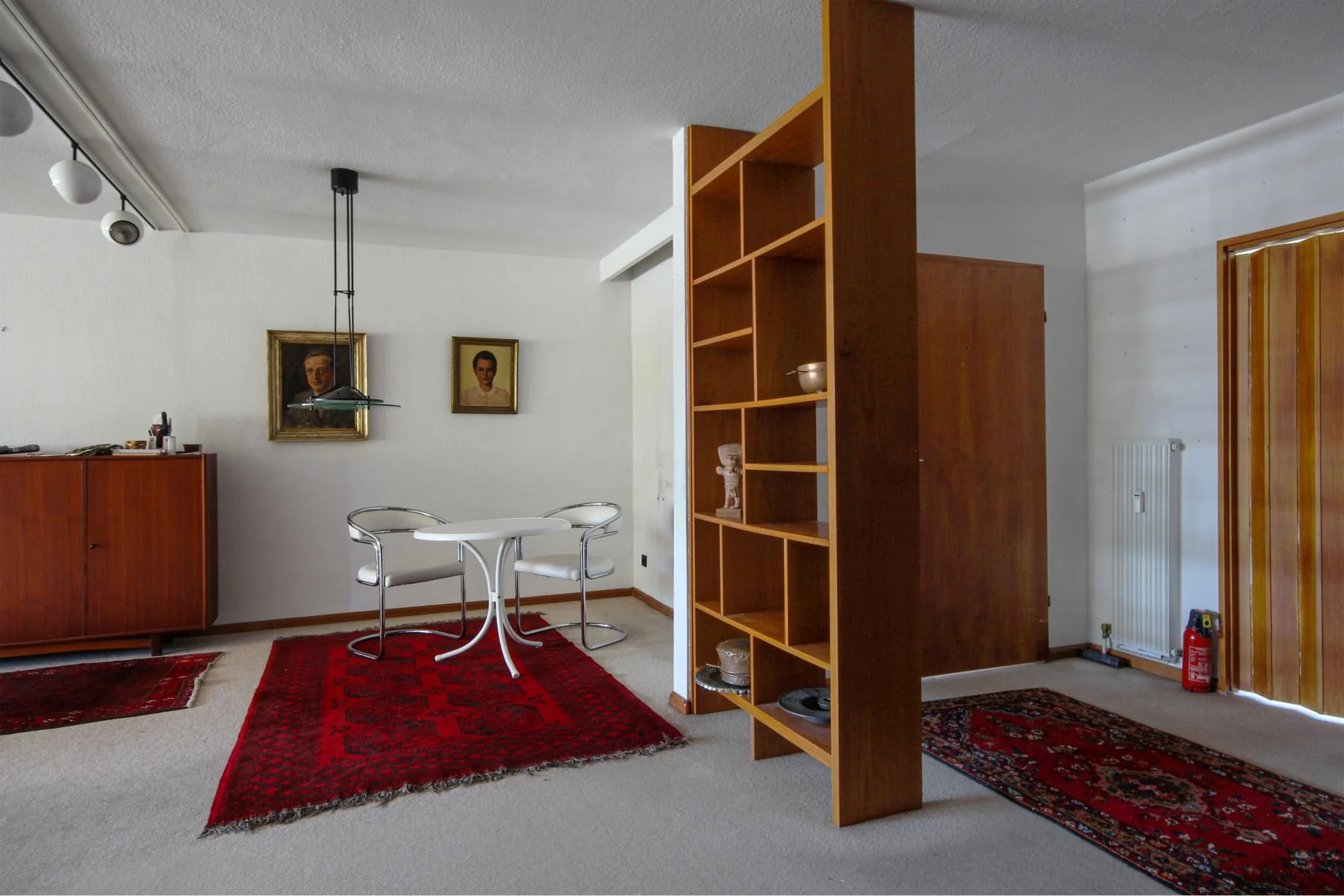Pfinztal-Berghausen / helle & geräumige 4,5-Zimmer-Wohnung mit großem Balkon und Einzelgarage / zeitnah bezugsfrei