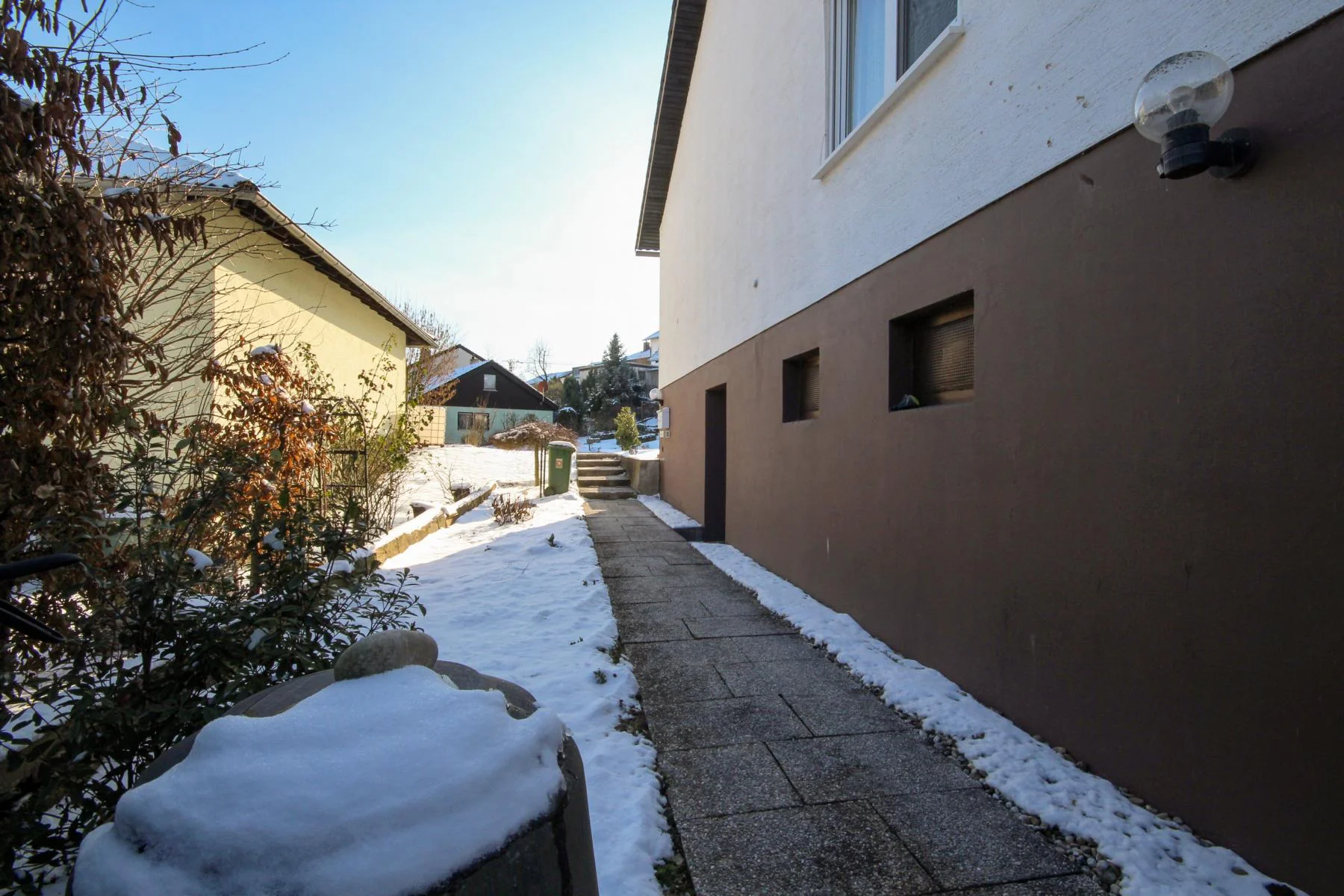 Bruchsal-Helmsheim / gepflegtes Einfamilienhaus mit Terrasse, Garten und Garage / bezugsfrei