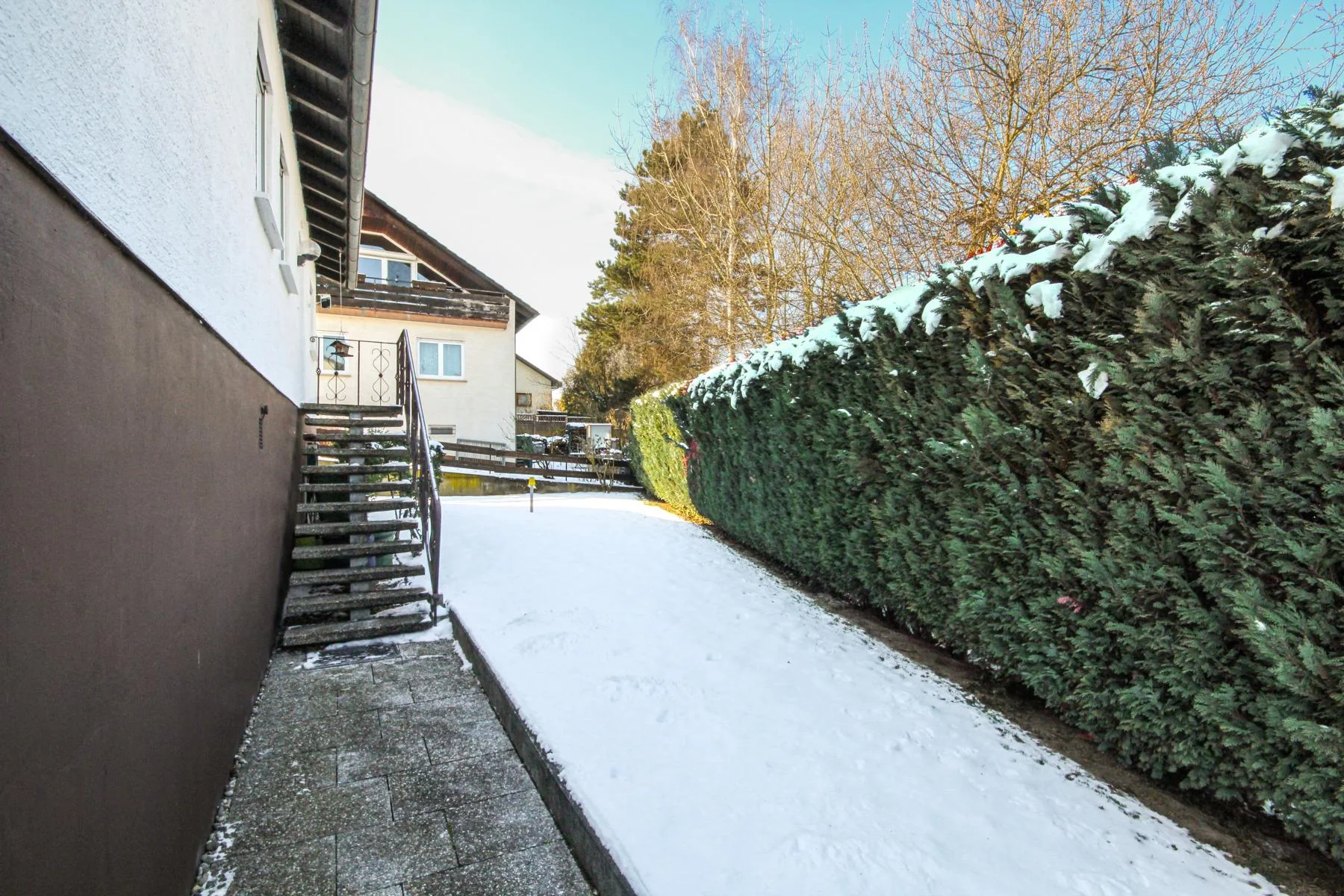 Bruchsal-Helmsheim / gepflegtes Einfamilienhaus mit Terrasse, Garten und Garage / bezugsfrei