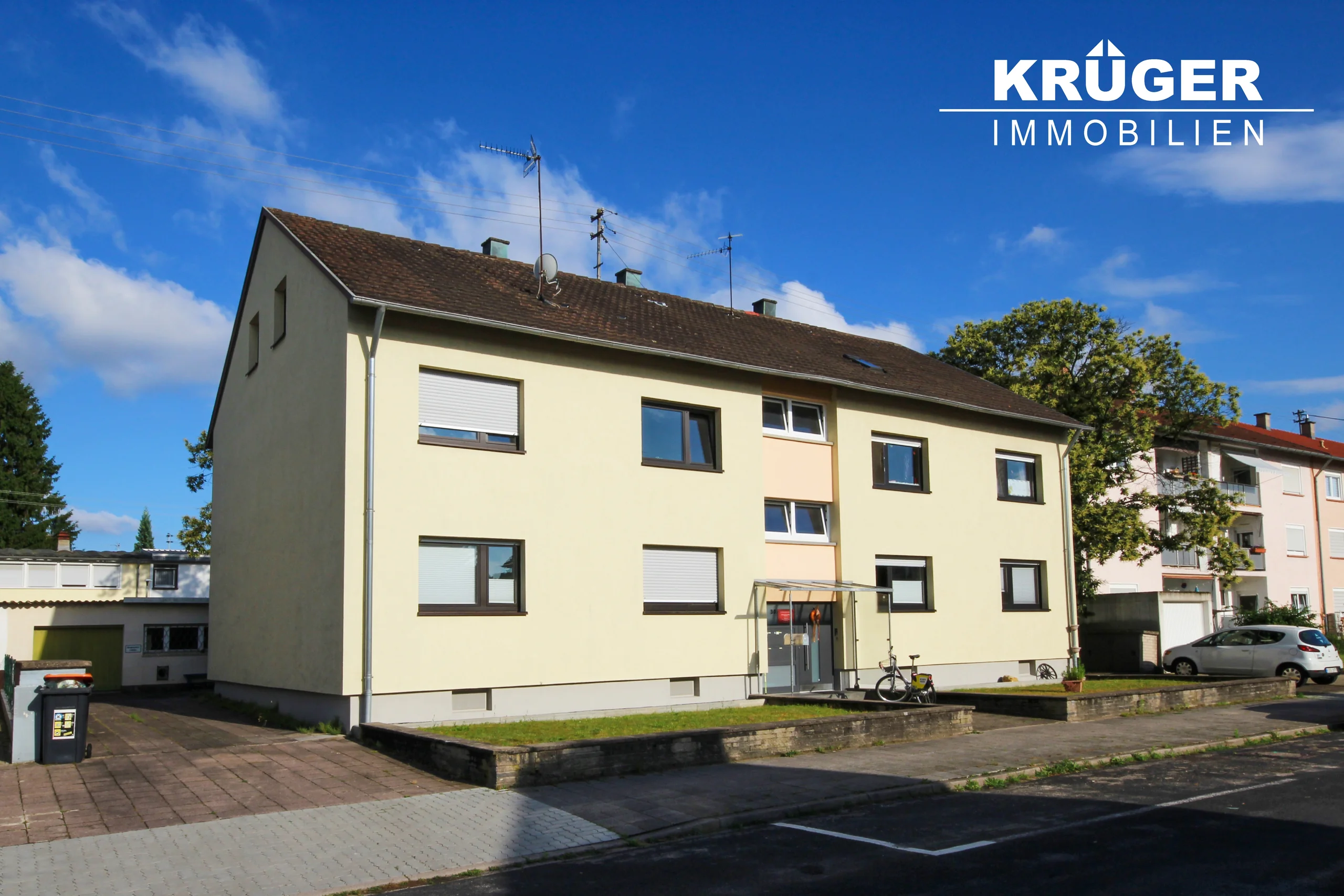 KA-Nordwest / gepflegtes Mehrfamilienhaus mit Garten, Garagen, KFZ-Stellplatz & Werkstatt in zentraler und ruhiger Wohnlage