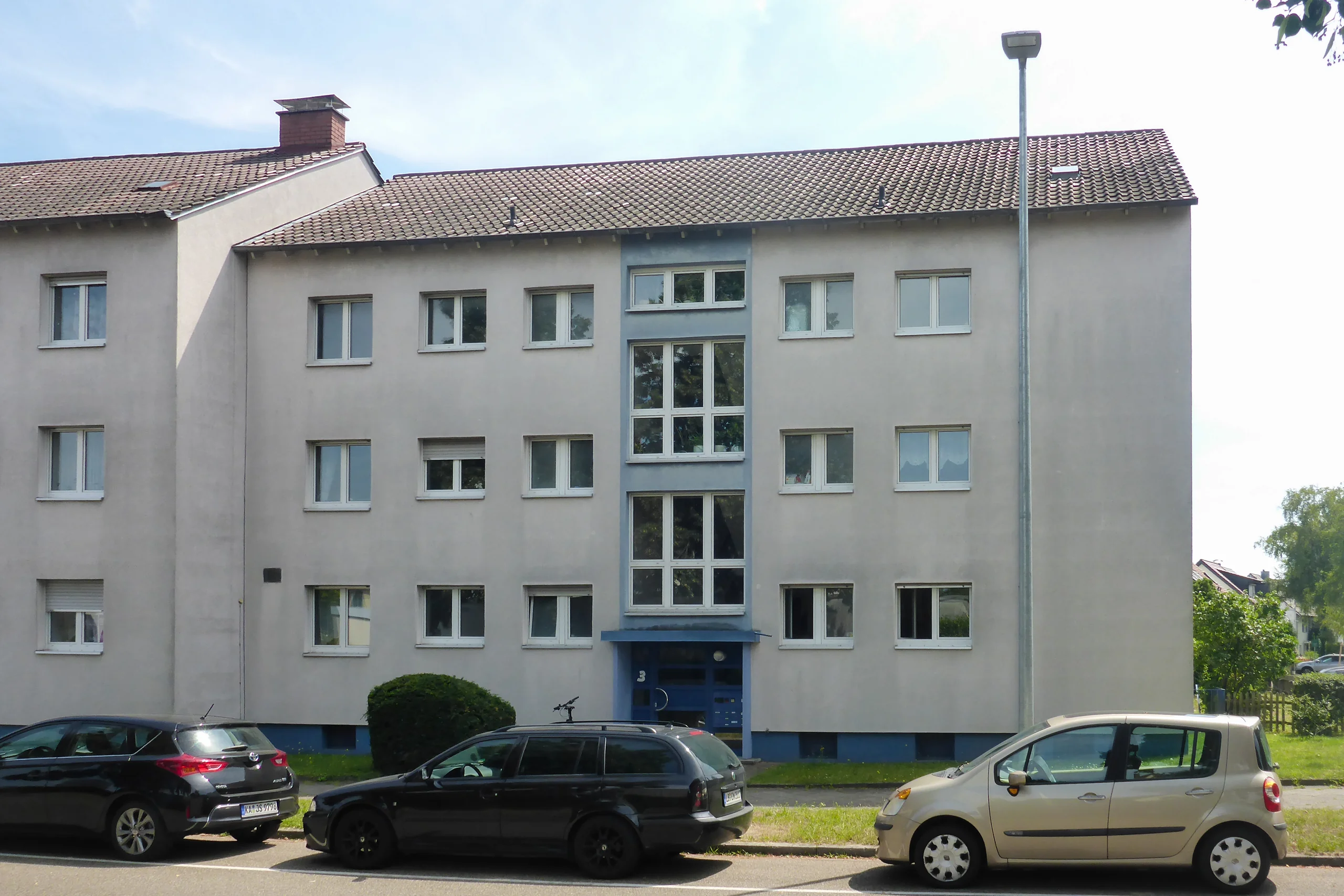 KA-Rüppurr / gepflegte 3-Zi-ETW mit Balkon & Einzelgarage in zentraler Lage / zeitnah frei