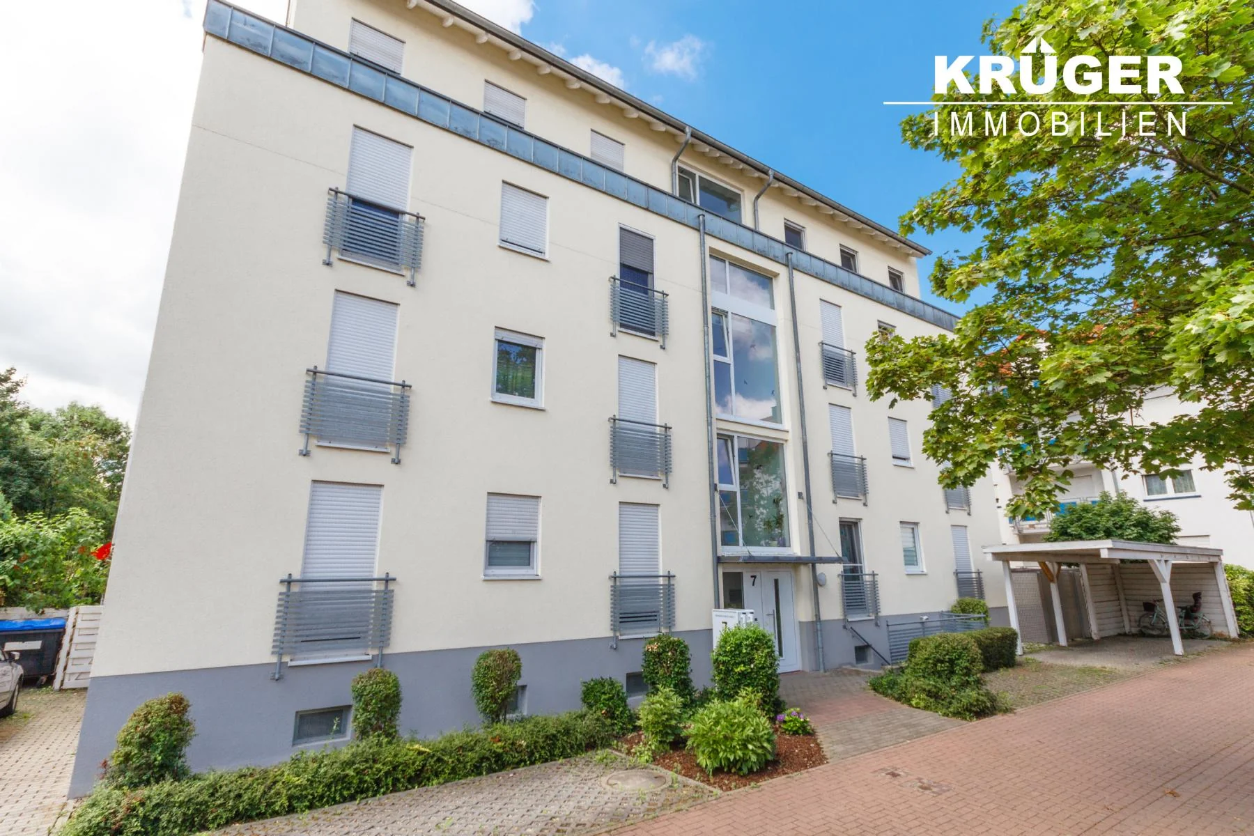 Ludwigshafen-Ruchheim / gepflegte 3-Zi-Whg mit Balkon, Garten, EBK und Carport / zeitnah frei