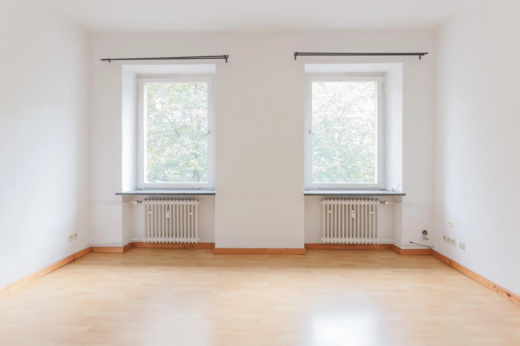 Karlsruhe-Südstadt / schöne 2-Zimmer-Wohnung mit Abstellkammer und Keller in zentraler Lage / sofort bezugsfrei