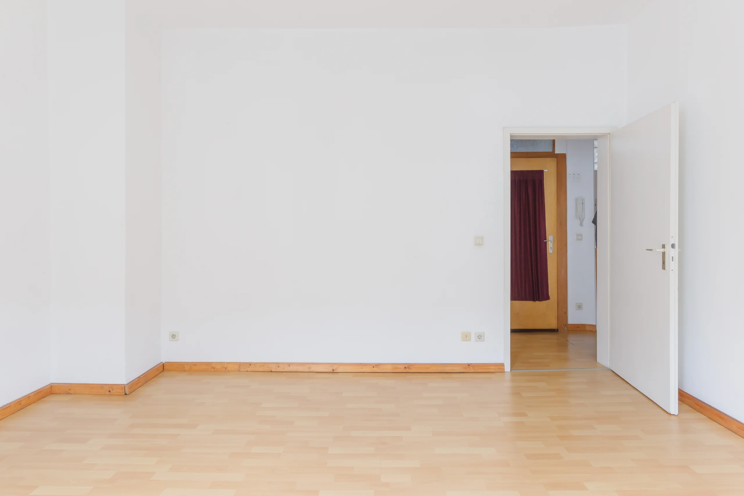 Karlsruhe-Südstadt / schöne 2-Zimmer-Wohnung mit Abstellkammer und Keller in zentraler Lage / sofort bezugsfrei