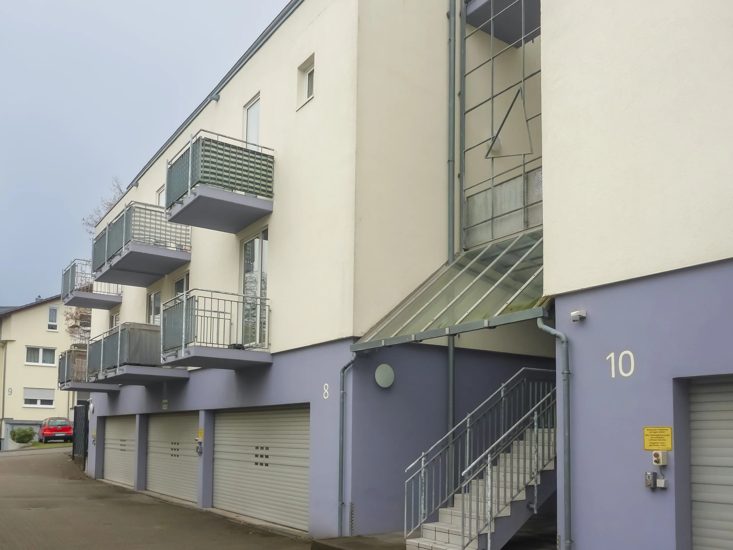 Pforzheim-Buckenberg / gemütliches 1-Zimmer-Apartment mit Balkon, Pantryküche & Duplexparker