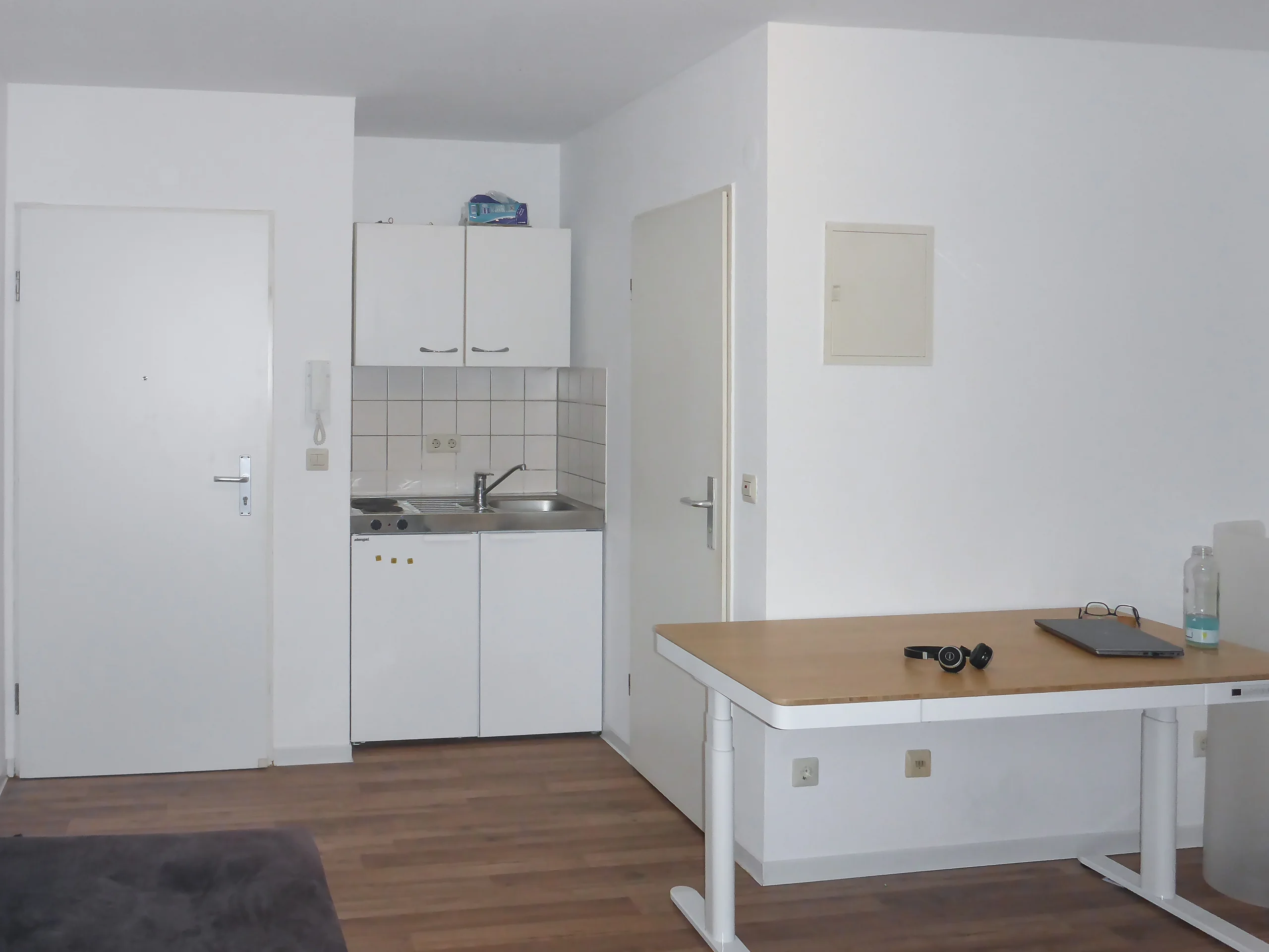 Pforzheim-Buckenberg / gemütliches 1-Zimmer-Apartment mit Balkon, Pantryküche & Duplexparker