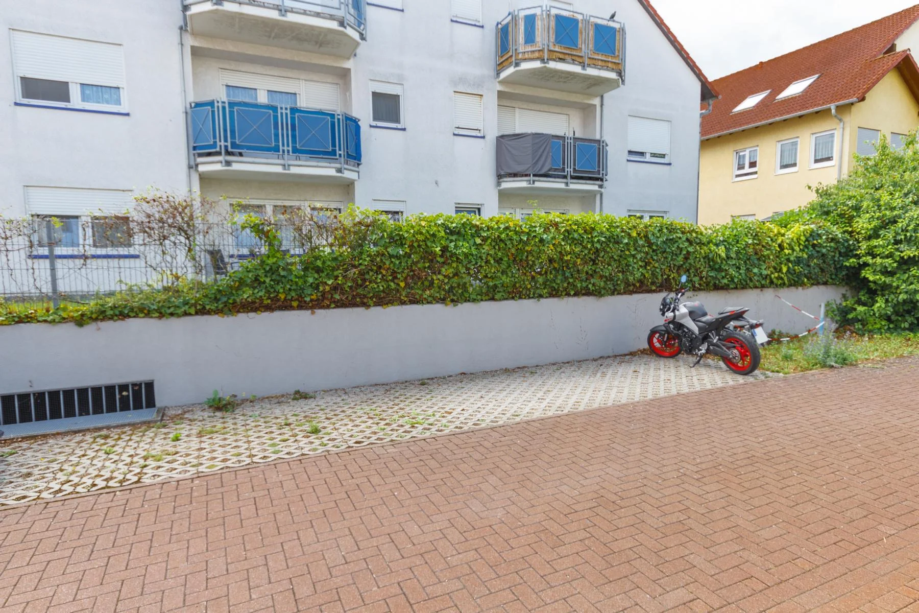 Ludwigshafen-Ruchheim / 2-Zi-Whg mit Terrasse, EBK und KFZ-Stellplatz / bezugsfrei