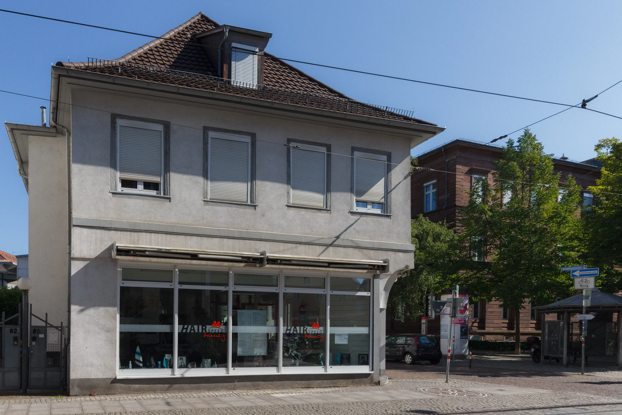 Karlsruhe-Durlach / Gewerbeobjekt mit zwei Einheiten in der Fußgängerzone der Durlacher Altstadt / vermietet