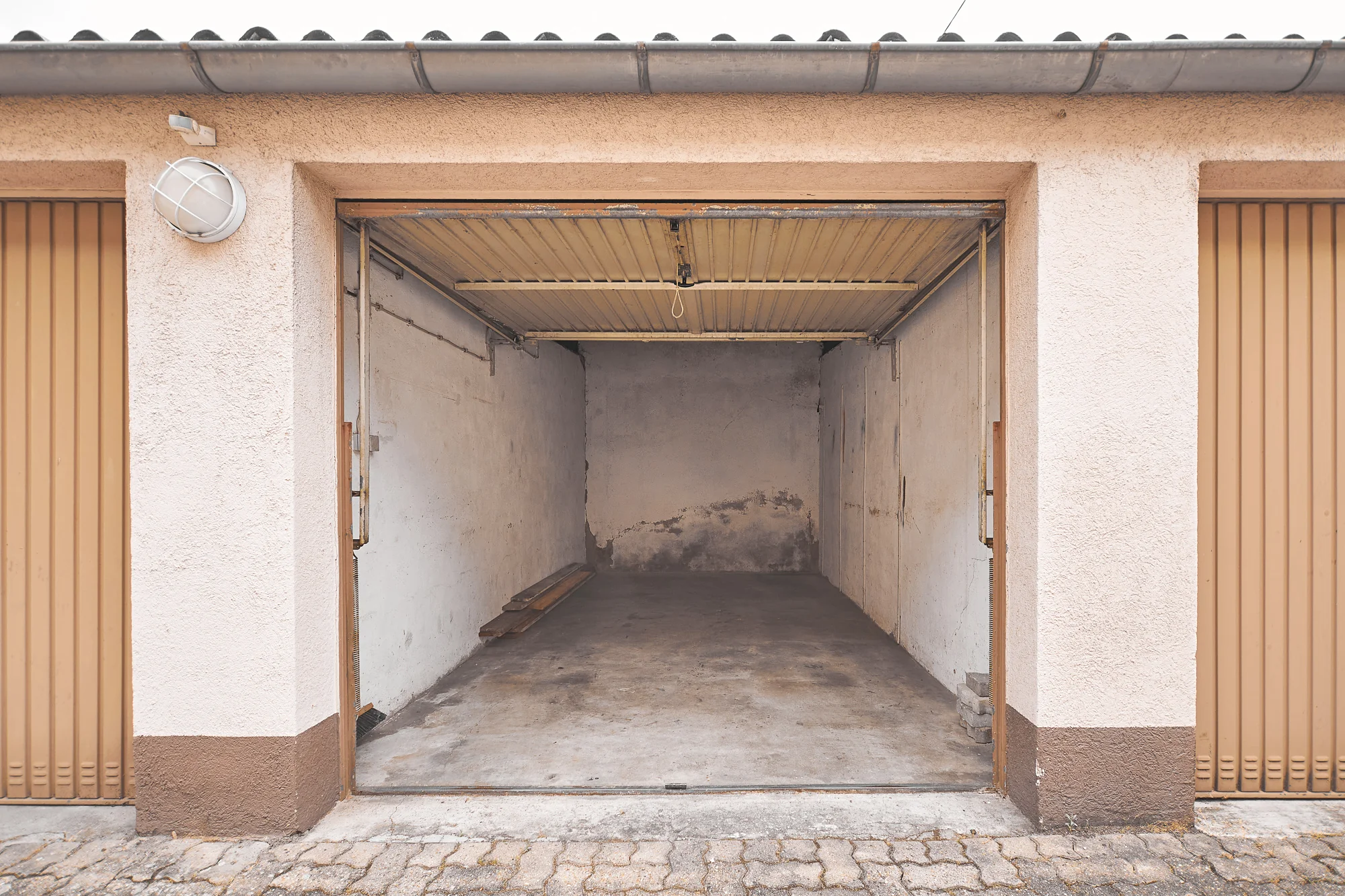 KA-Durlach / 3-Zi-DG-Whg mit Garage & Turmbergblick in toller Lage / sofort bezugsfrei