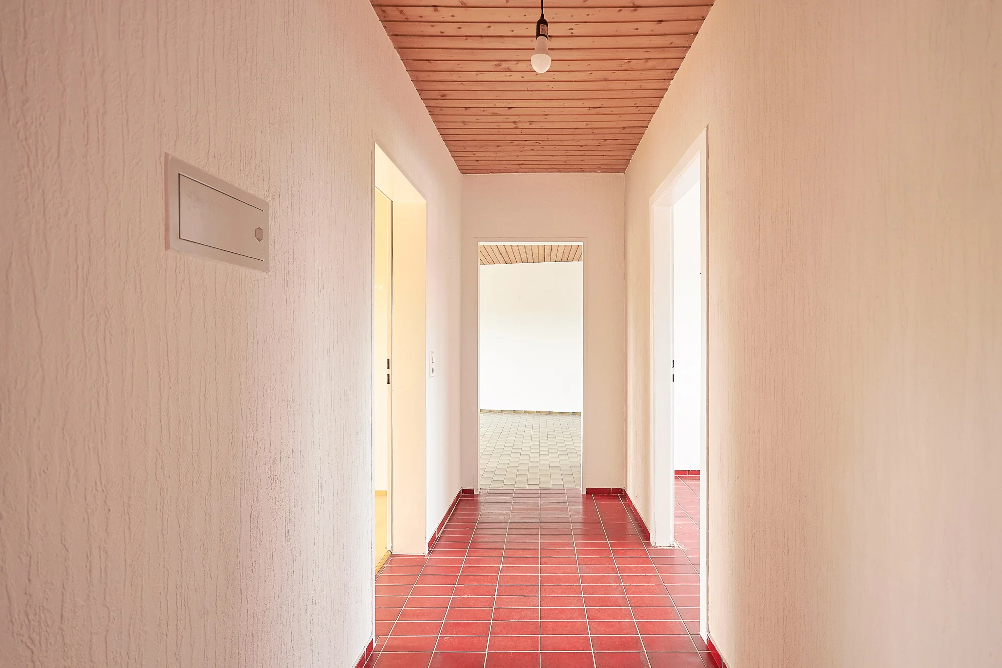 KA-Durlach / 3-Zi-DG-Whg mit Garage & Turmbergblick in toller Lage / sofort bezugsfrei