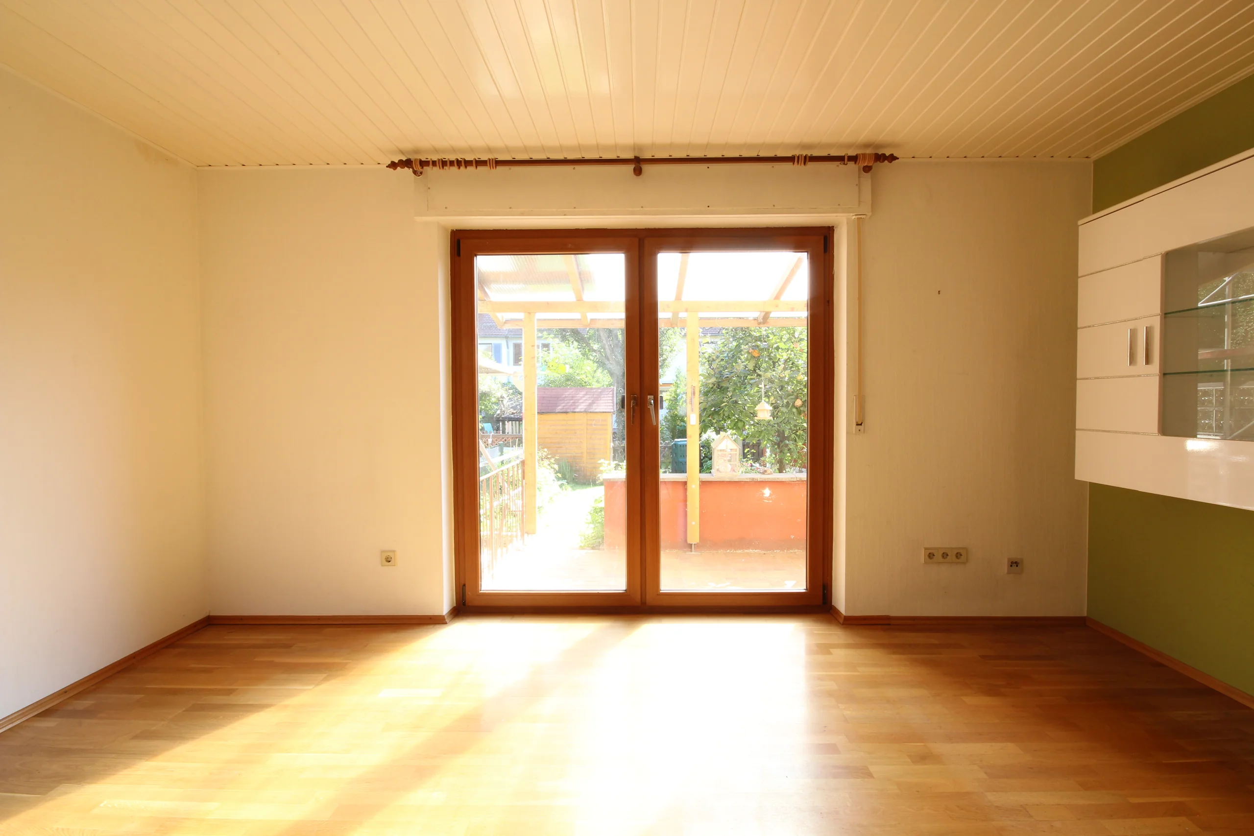 Karlsruhe-Durlach / Dornwaldsiedlung / familienfreundliches Reihenhaus mit Garten auf Erbpachtgrundstück / sofort frei