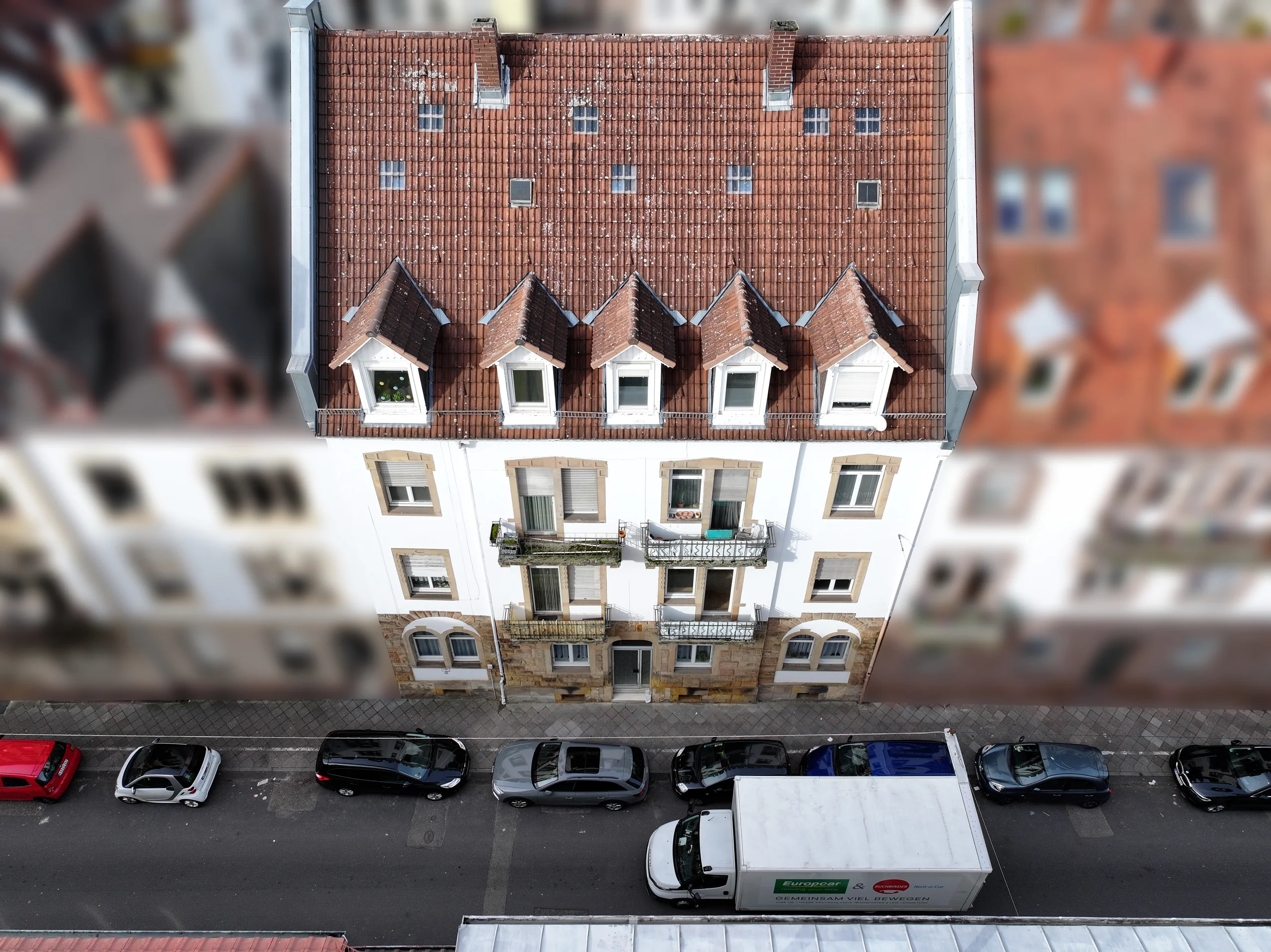 KA-Durlach / stilvolles & sanierungsbedürftiges Mehrfamilienhaus mit vielfältigem Potential & Ausbaureserven in zentraler Lage / 3 Wohnungen frei
