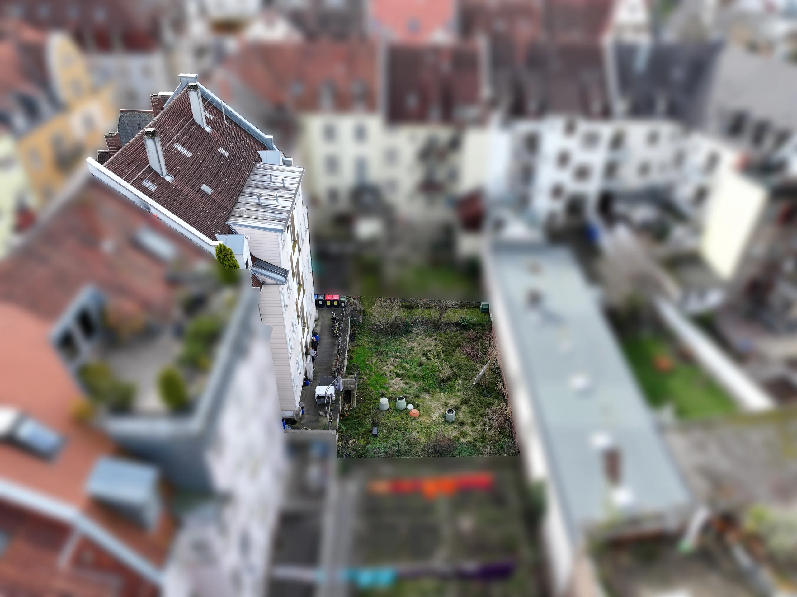 KA-Durlach / stilvolles & sanierungsbedürftiges Mehrfamilienhaus mit vielfältigem Potential & Ausbaureserven in zentraler Lage / 3 Wohnungen frei
