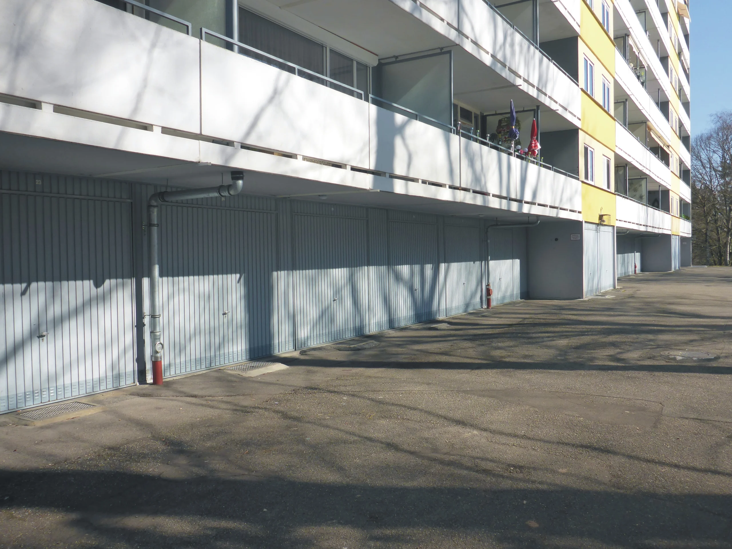 KA-Bergwald / schöne 3-Zi-Wohnung mit zwei Süd-Balkonen & Garage in gepflegter Wohnanlage / vermietet