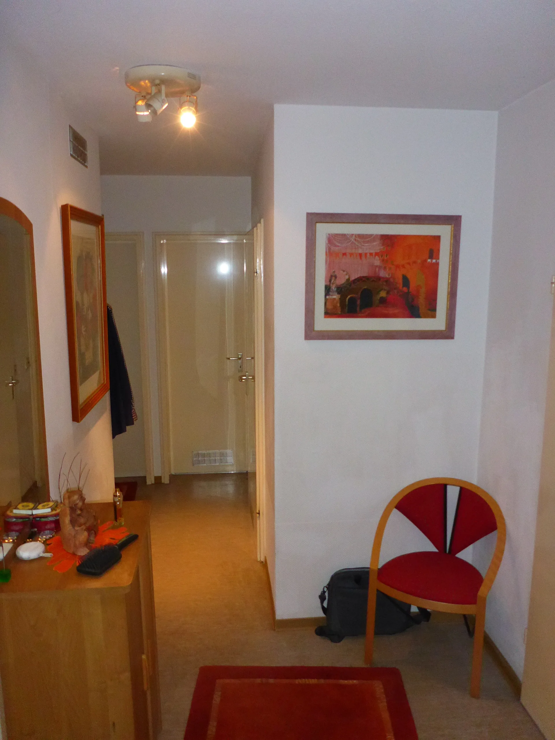 KA-Bergwald / schöne 3-Zi-Wohnung mit zwei Süd-Balkonen & Garage in gepflegter Wohnanlage / vermietet