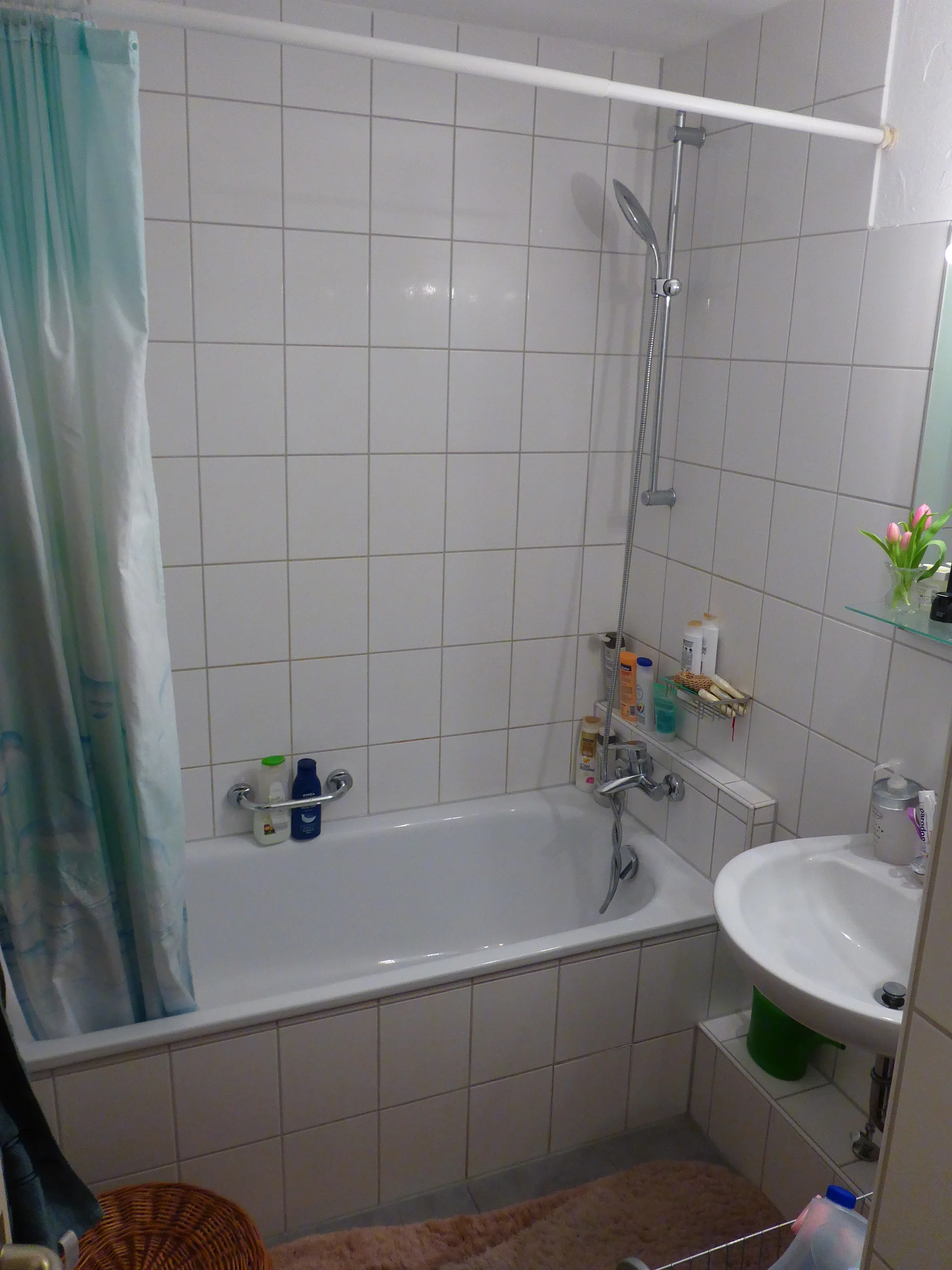 KA-Bergwald / schöne 3-Zi-Wohnung mit zwei Süd-Balkonen & Garage in gepflegter Wohnanlage / vermietet
