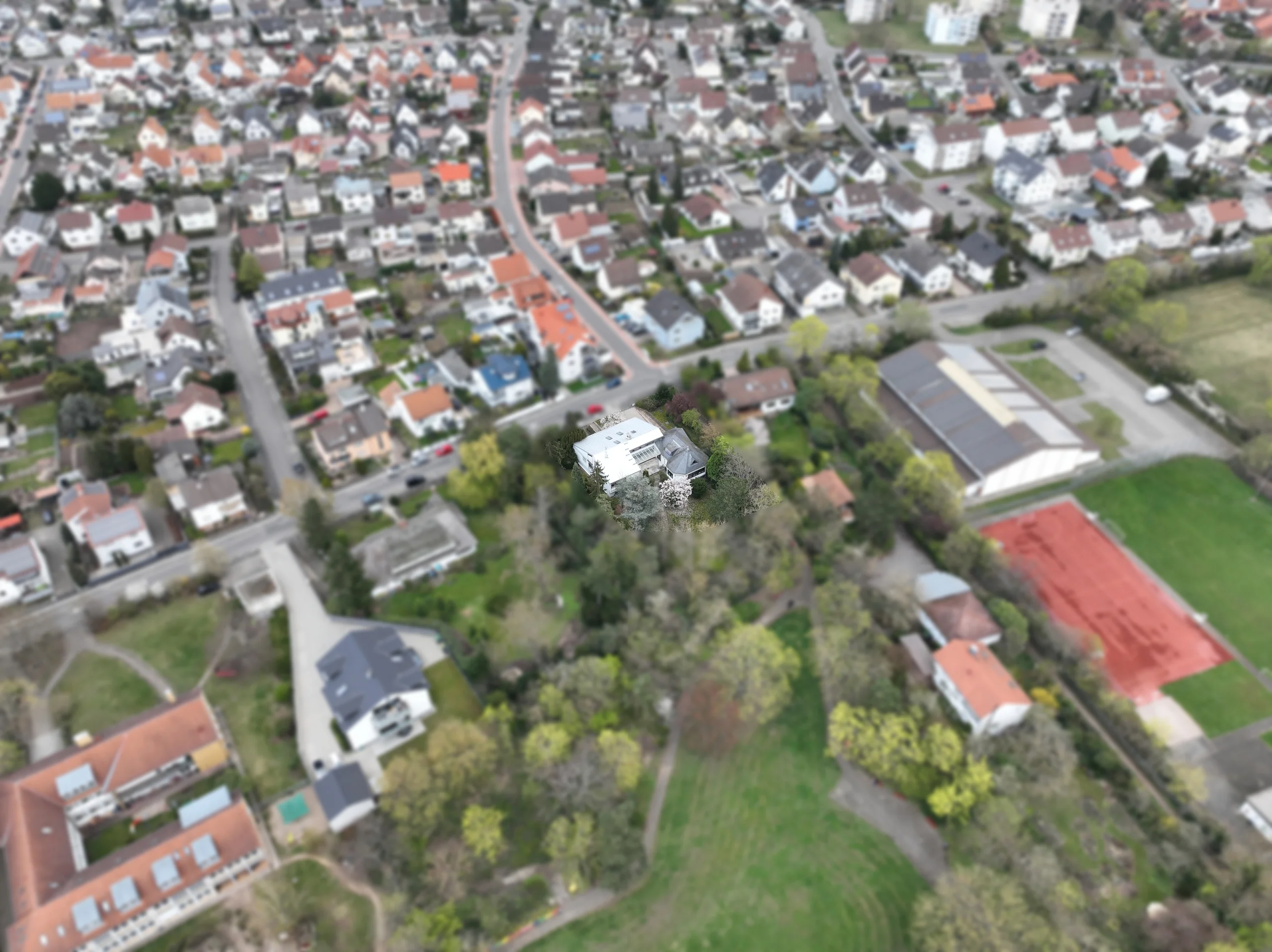 Bellheim / Architektenhaus mit 352 m² Wohnfläche und 123 m² Gewerbefläche auf großem Grundstück