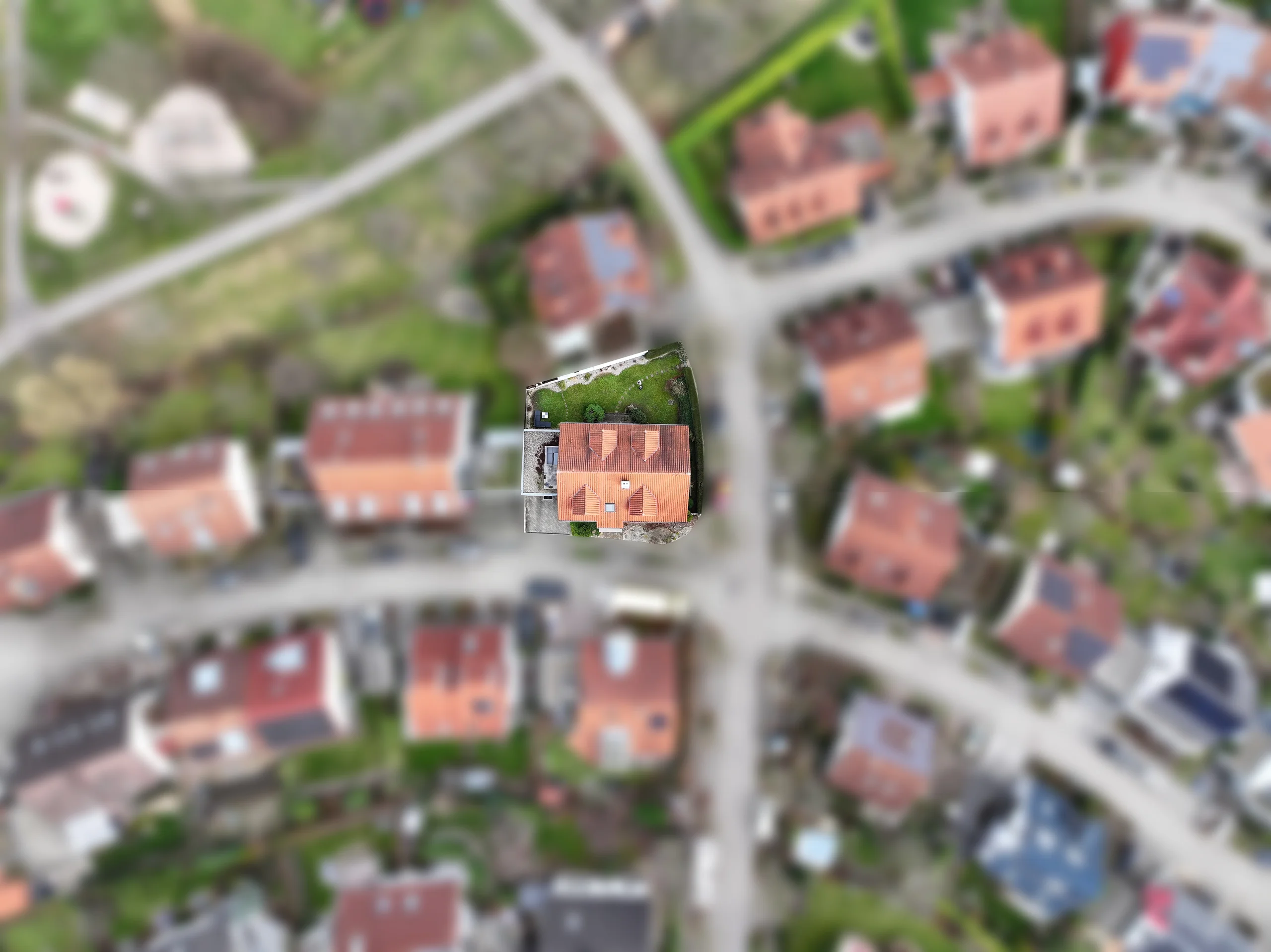 KA-Hohenwettersbach / MFH nutzbar als Mehrgenerationenhaus mit drei Wohnungen (DG & UG frei)
