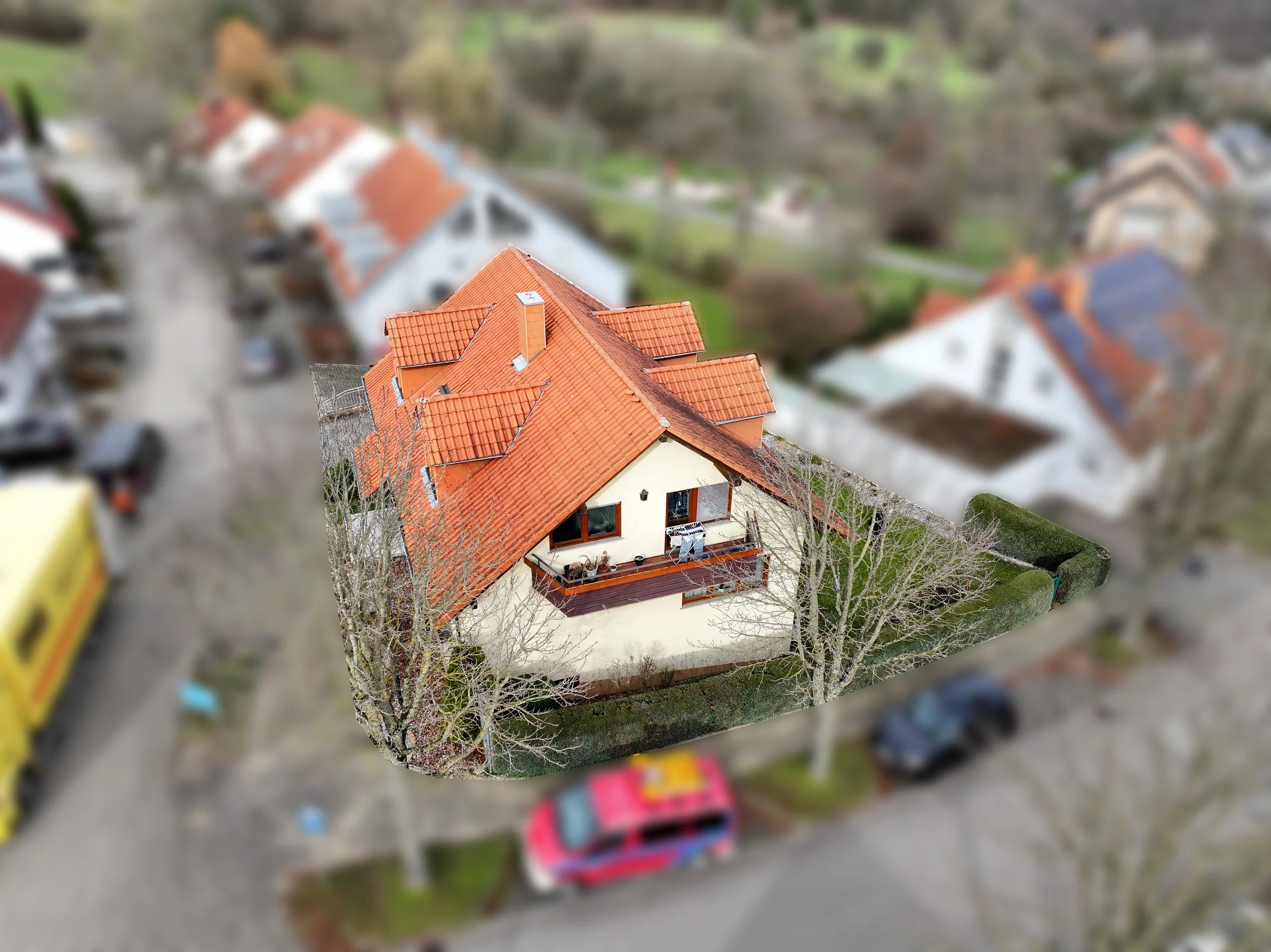 KA-Hohenwettersbach / MFH nutzbar als Mehrgenerationenhaus mit drei Wohnungen (DG & UG frei)