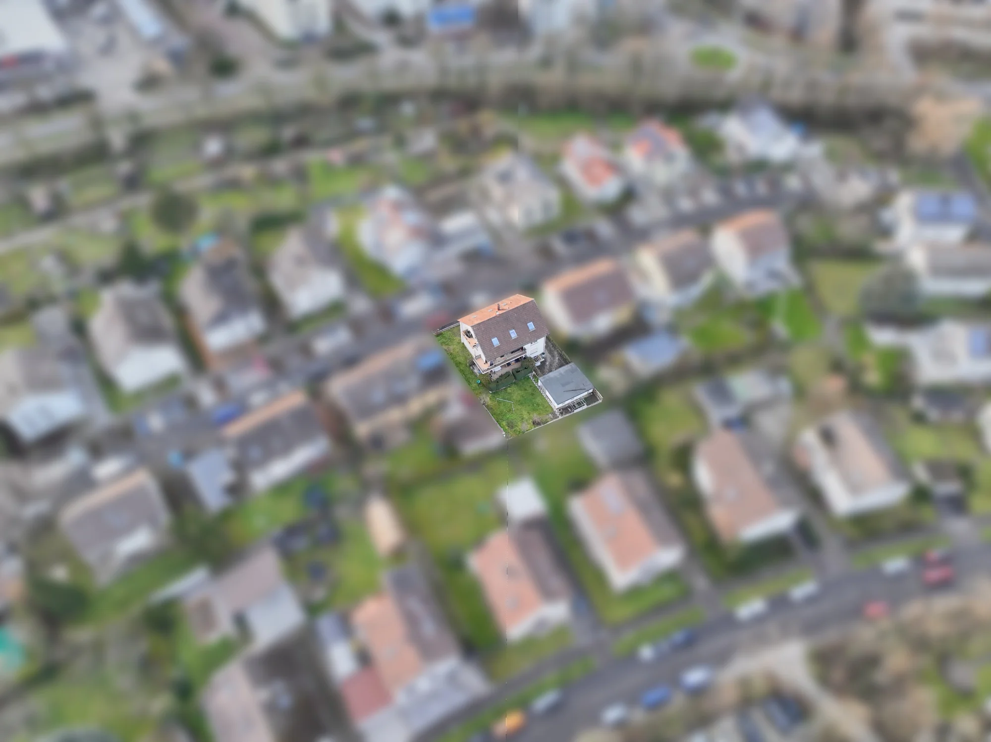 KA-Durlach / Mehrfamilienhaus mit drei Wohnungen, Doppelgarage und Gartengrundstück / vermietet / DG Wohnung frei